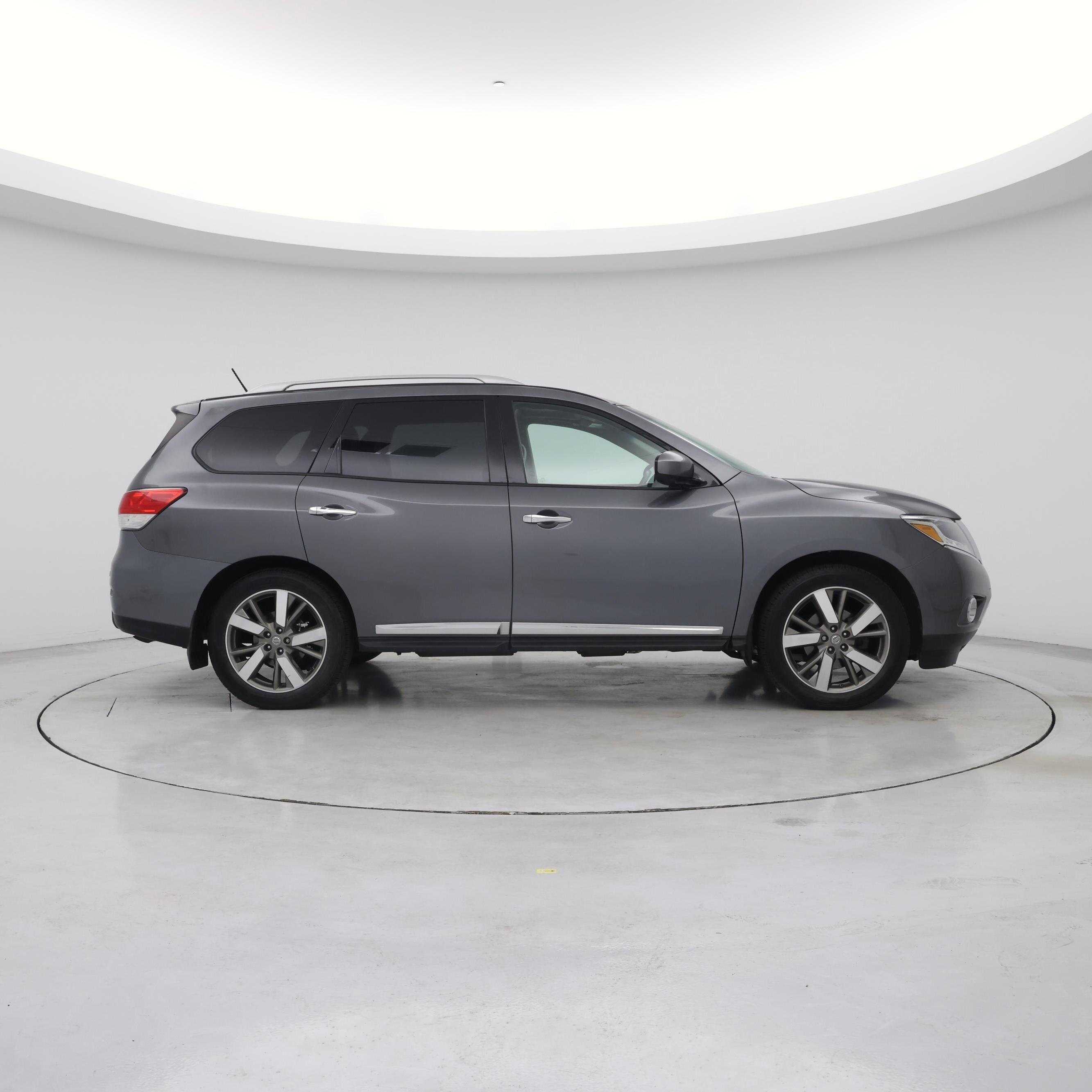 Thumbnail: 2015 Nissan Pathfinder - 7