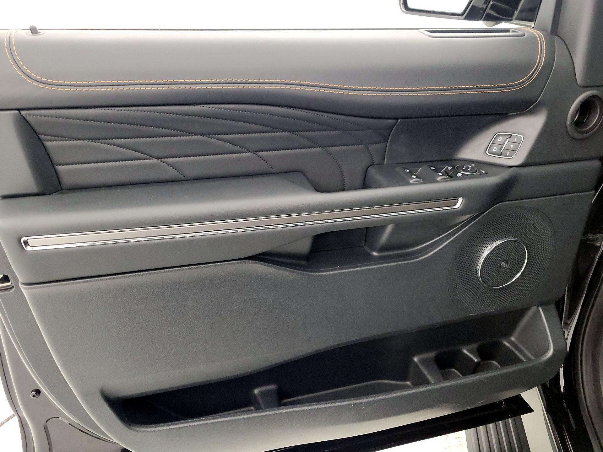 Thumbnail: 2022 Ford Expedition MAX - 12