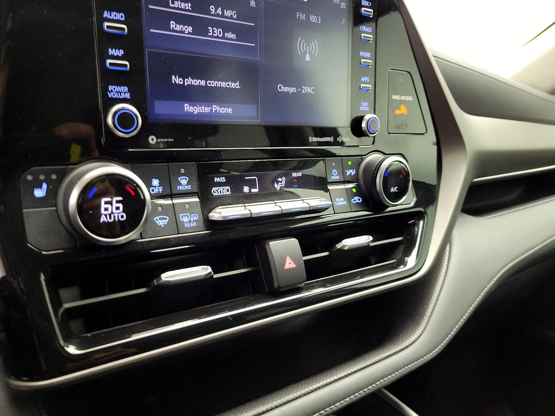 Thumbnail: 2022 Toyota Highlander - 14