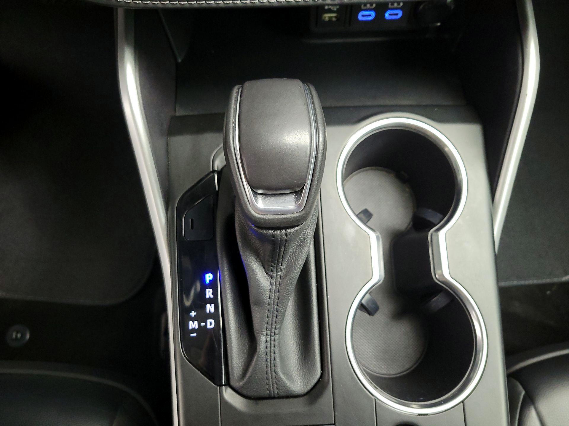 Thumbnail: 2022 Toyota Highlander - 15