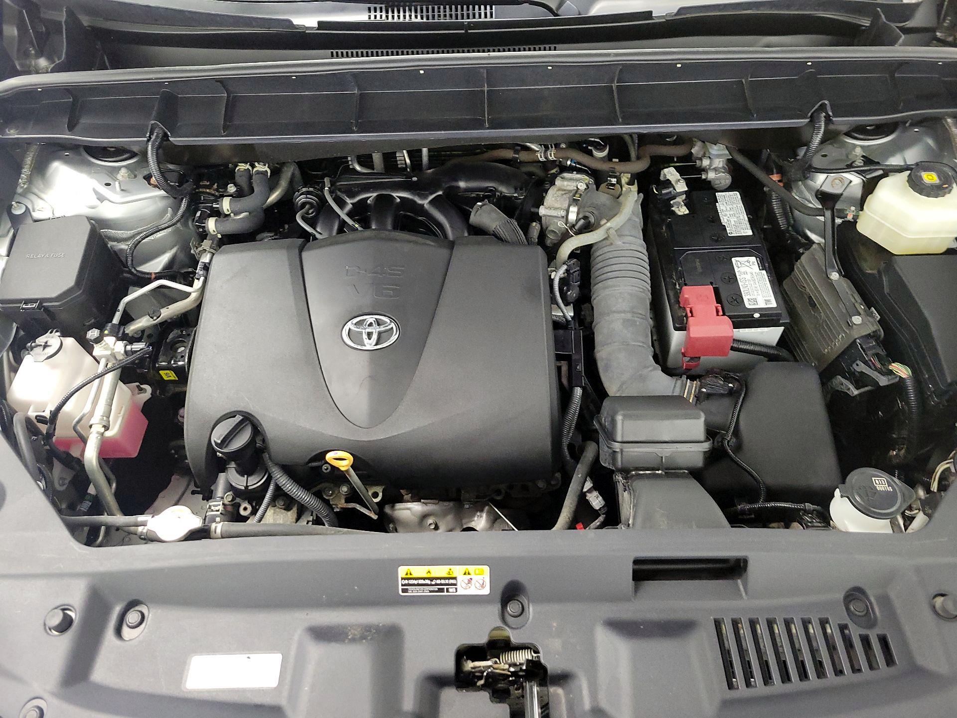 Thumbnail: 2022 Toyota Highlander - 17