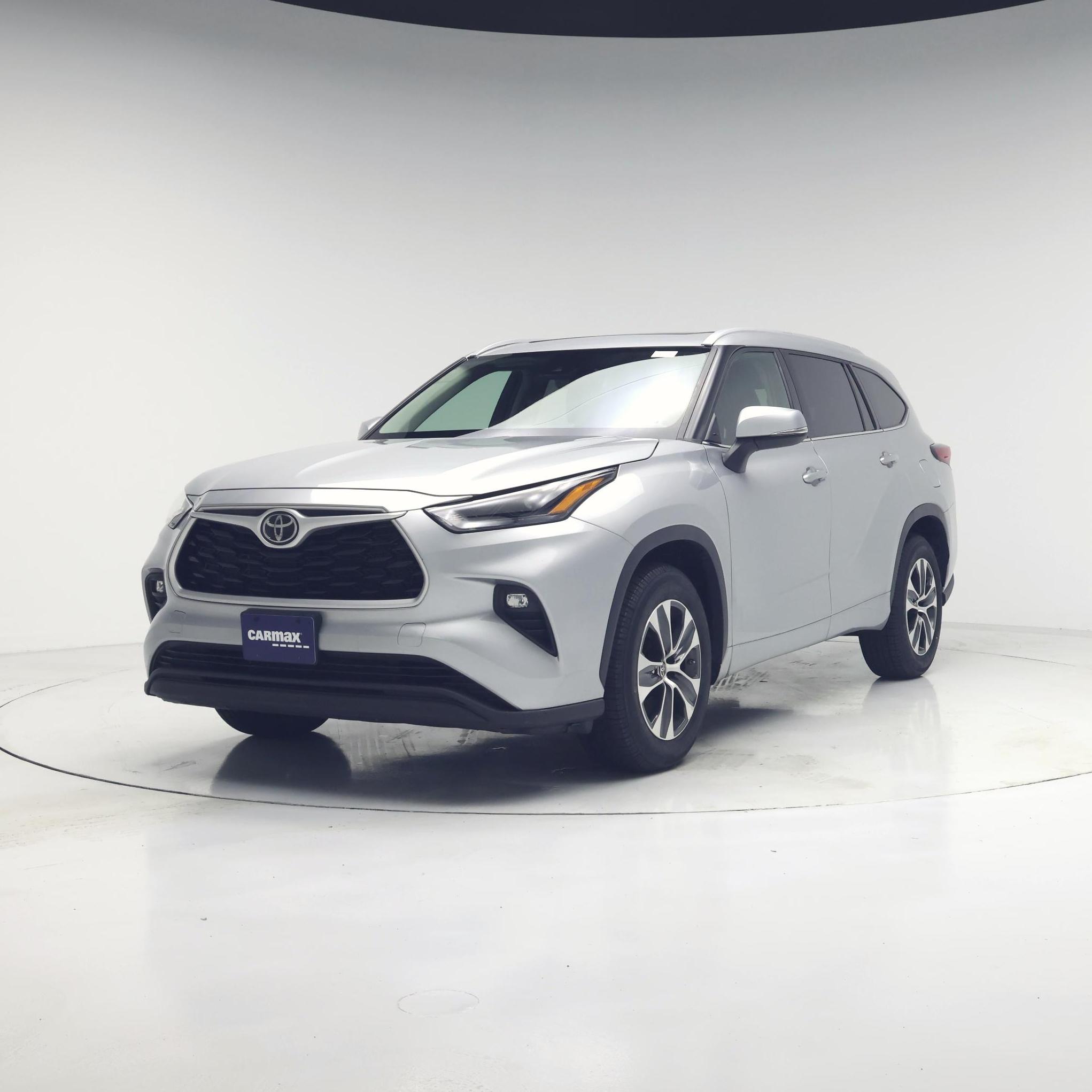 Thumbnail: 2022 Toyota Highlander - 4