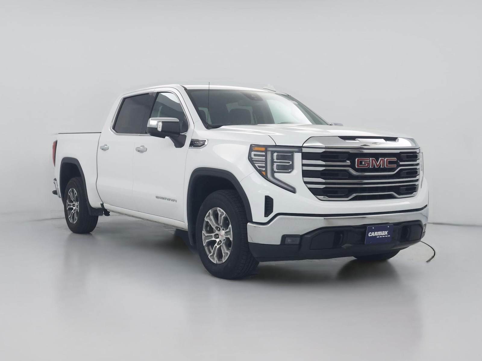 2024 GMC Sierra 1500 SLT - Photo 1