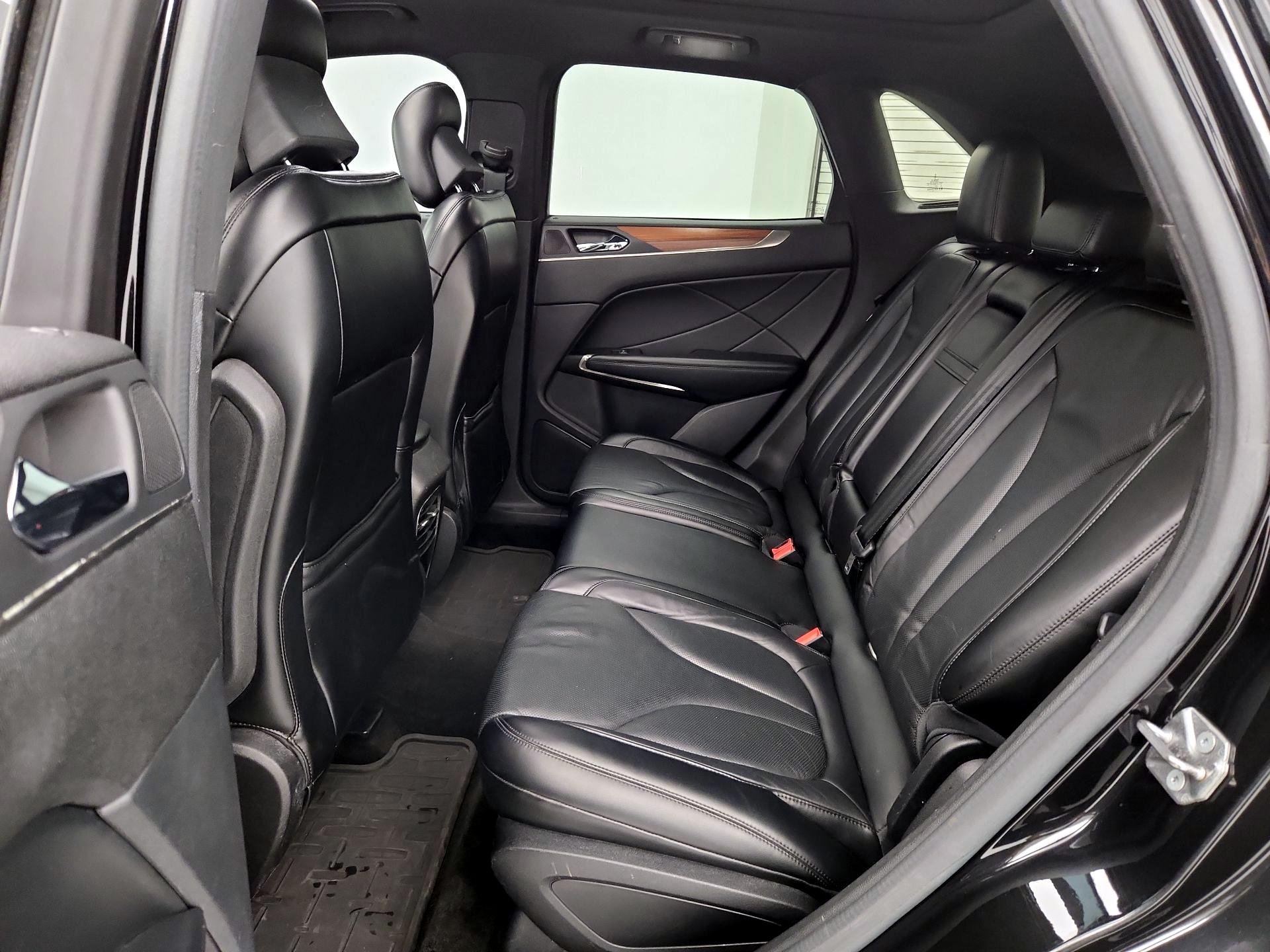 Thumbnail: 2015 Lincoln MKC - 20