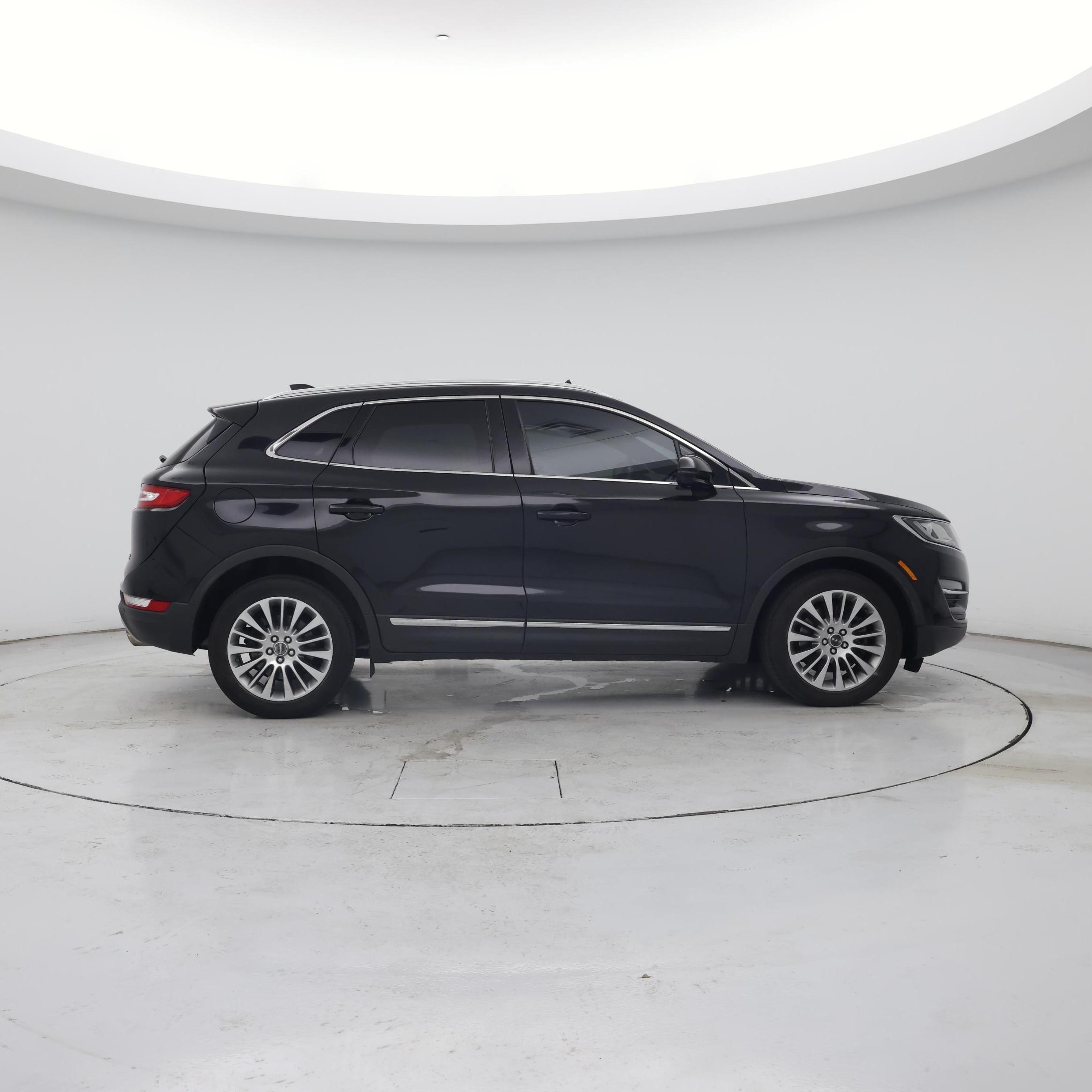 Thumbnail: 2015 Lincoln MKC - 7
