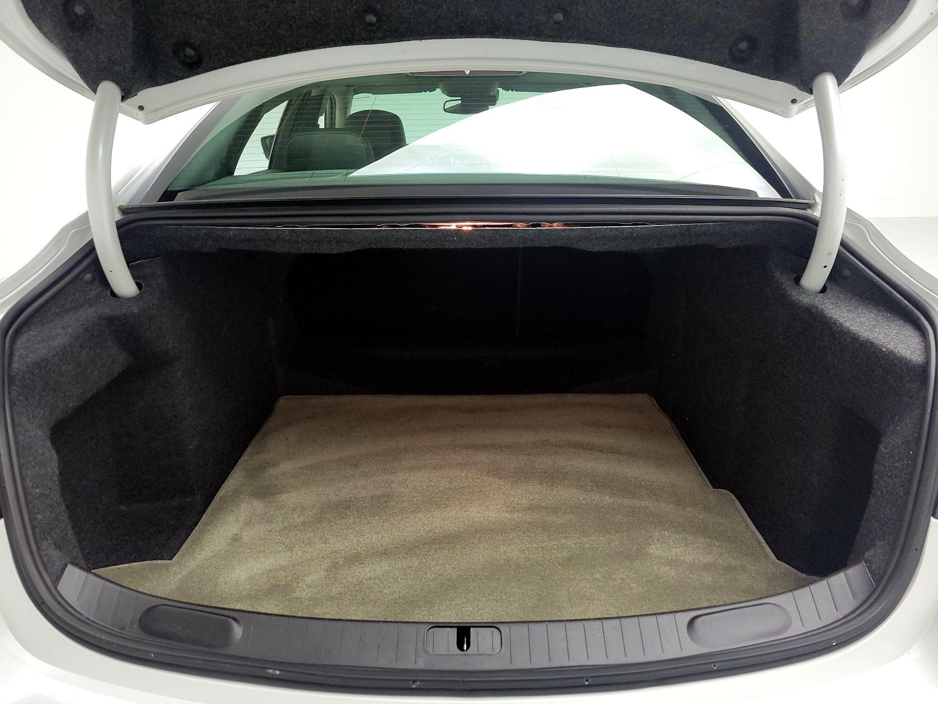 Thumbnail: 2016 Chevrolet Impala - 19