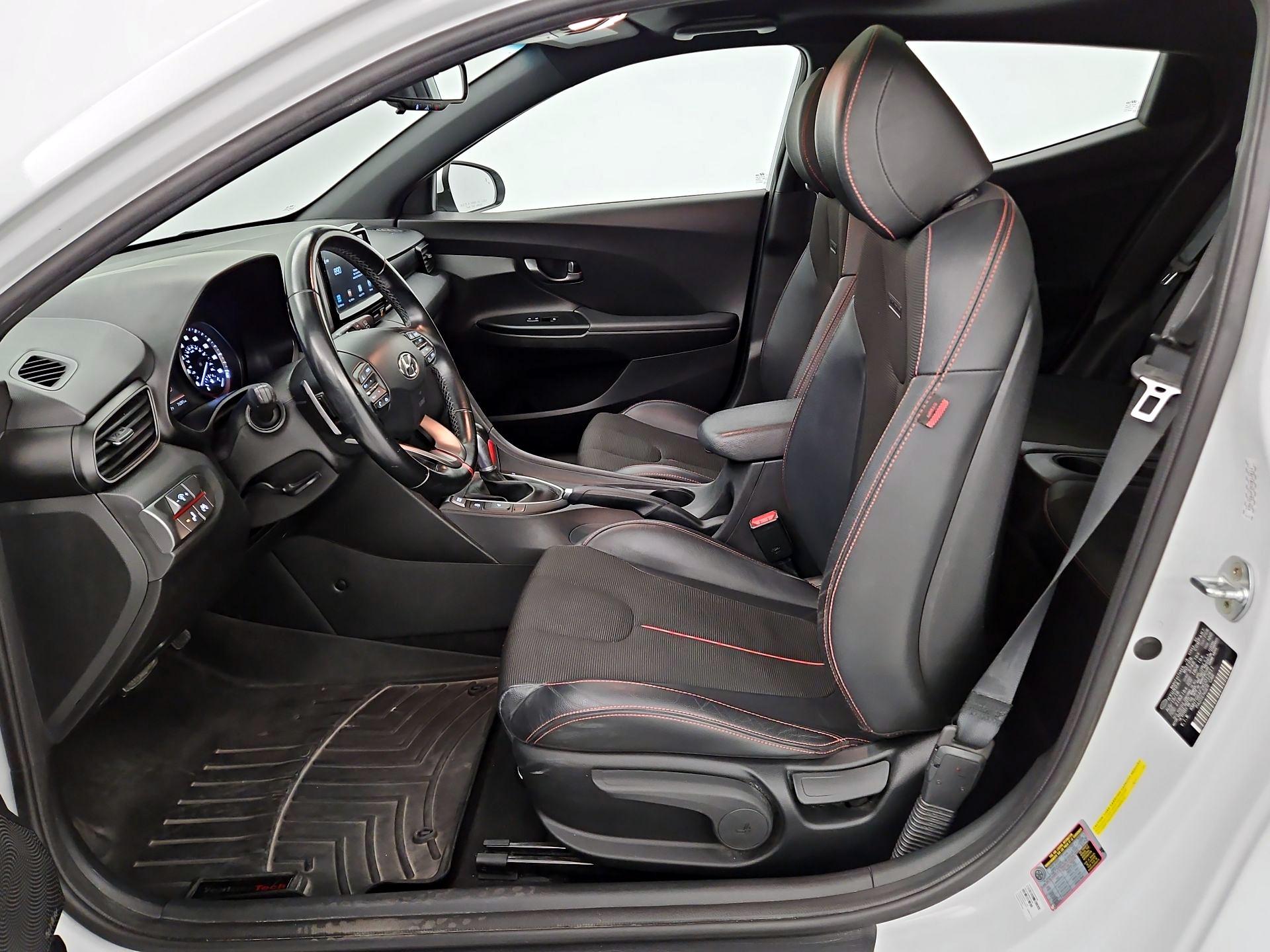 Thumbnail: 2019 Hyundai Veloster - 11