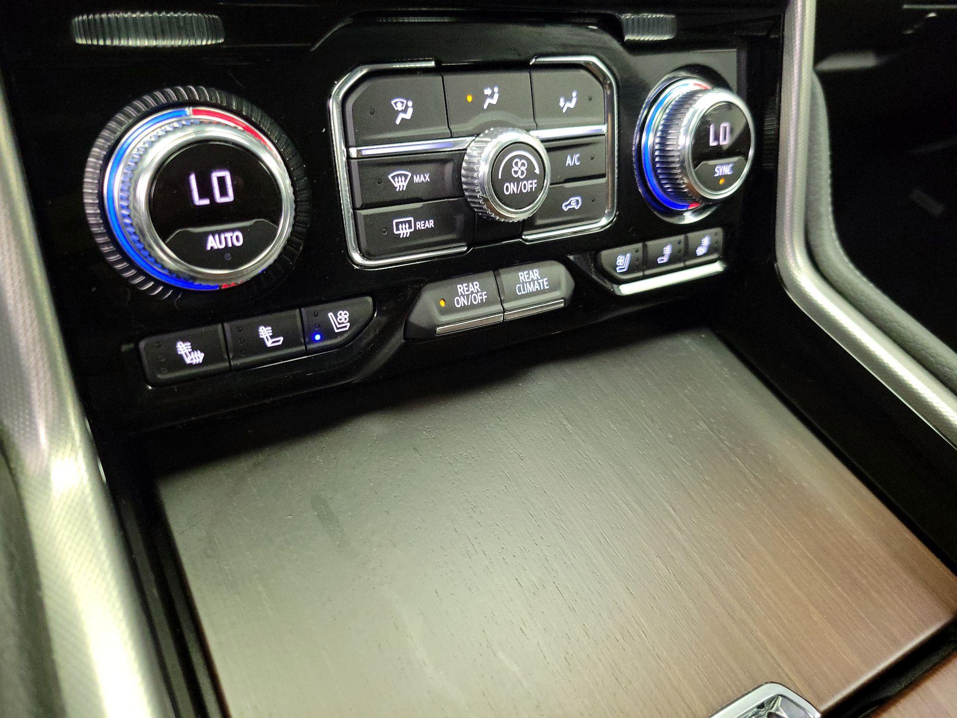 Thumbnail: 2021 GMC Yukon - 17