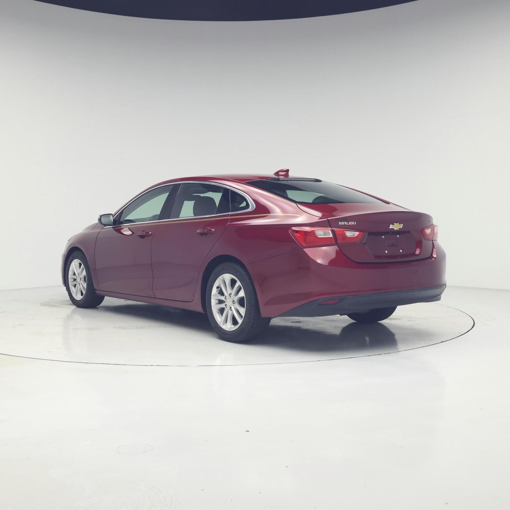 Thumbnail: 2017 Chevrolet Malibu - 2