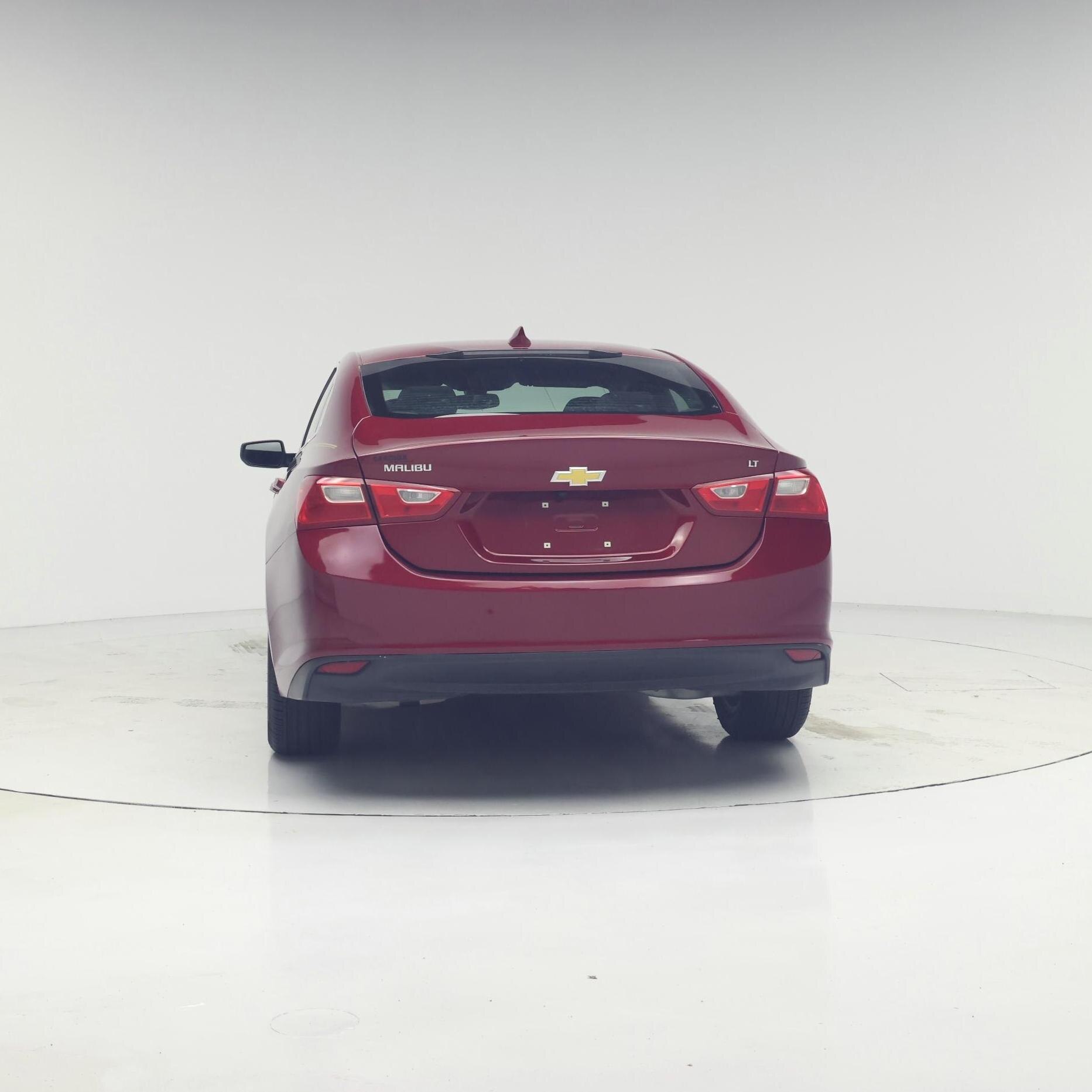 Thumbnail: 2017 Chevrolet Malibu - 6