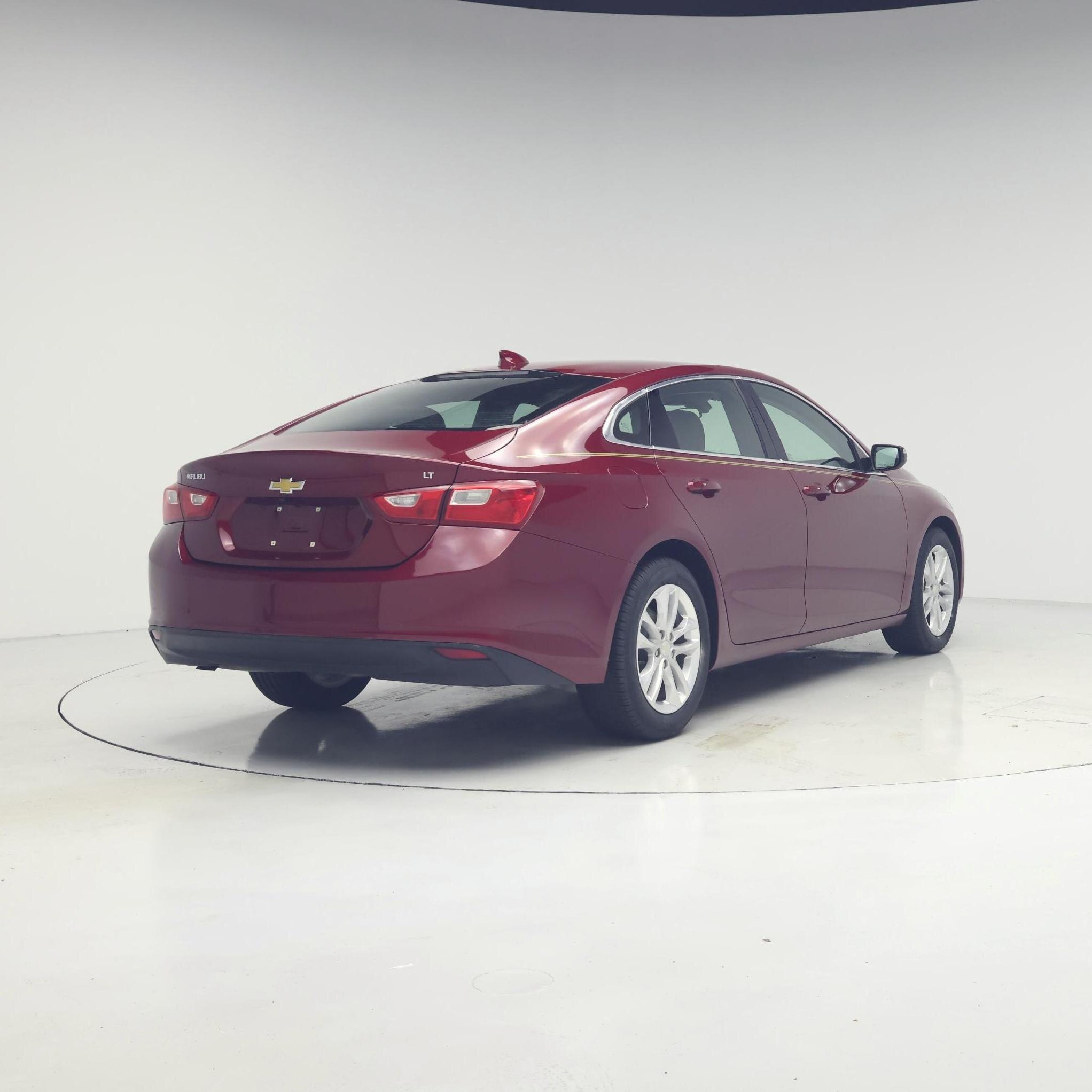 Thumbnail: 2017 Chevrolet Malibu - 8