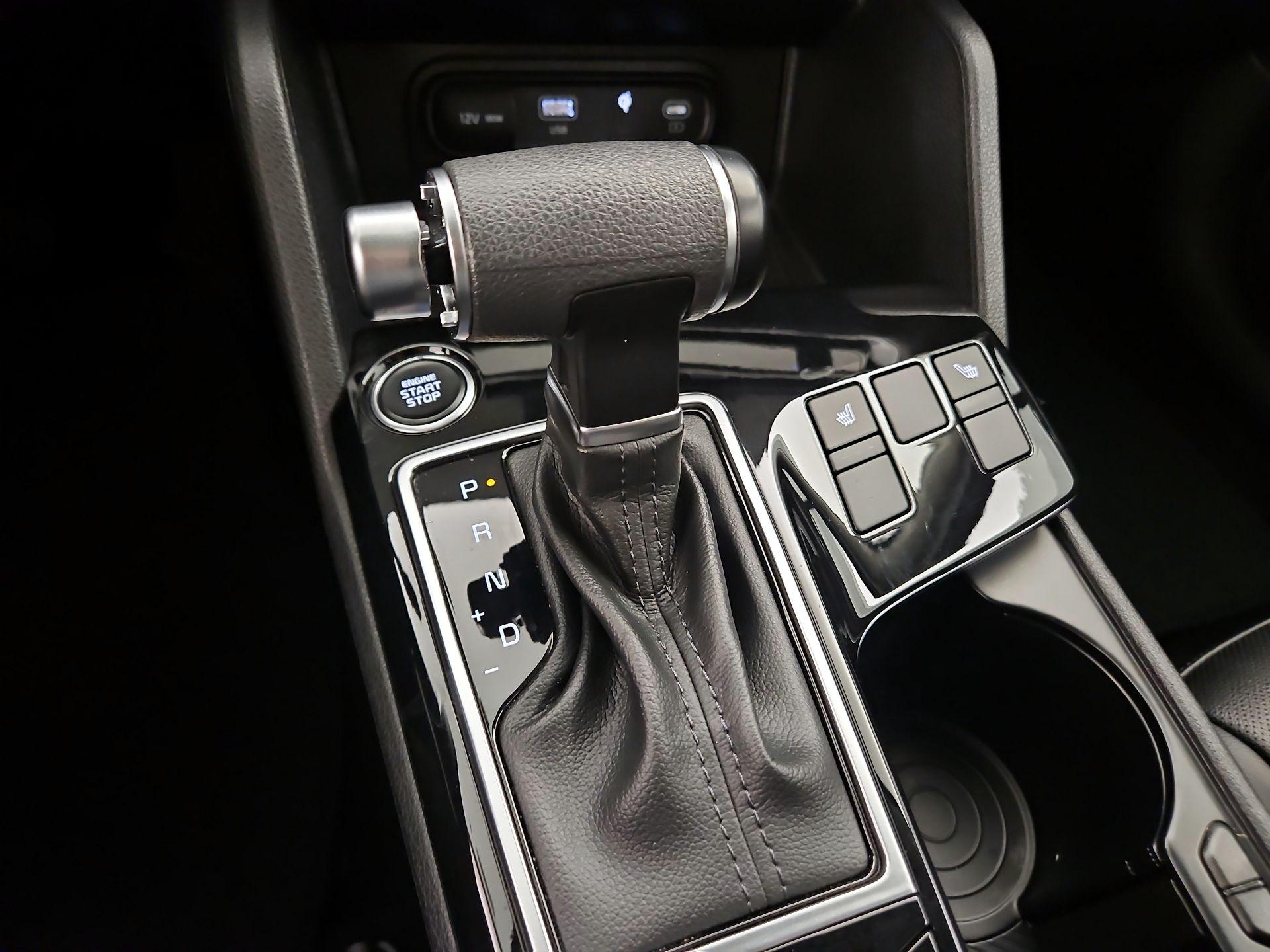 Thumbnail: 2023 Kia Sportage - 18