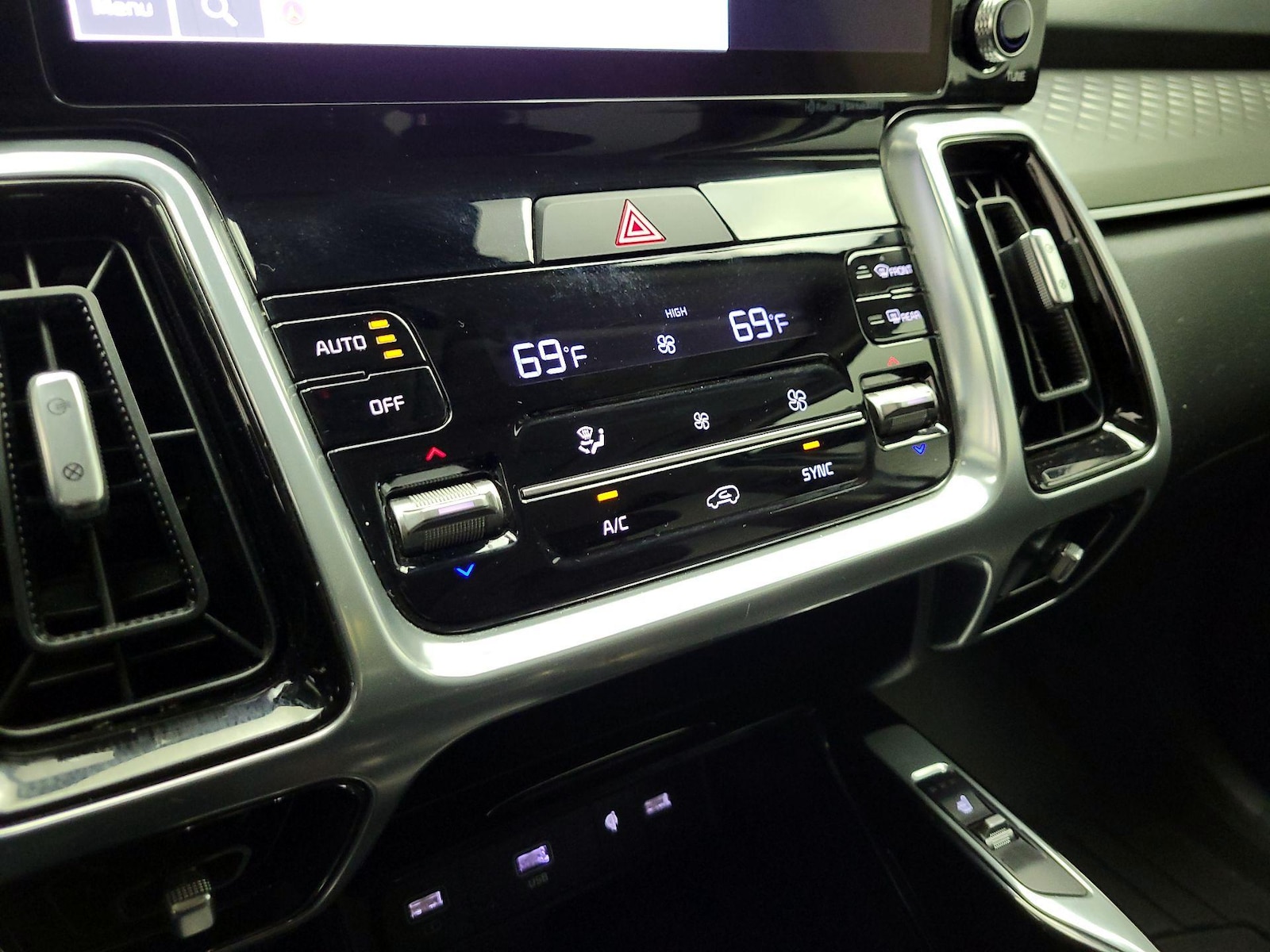 2023 Kia Sorento SX - Photo 18