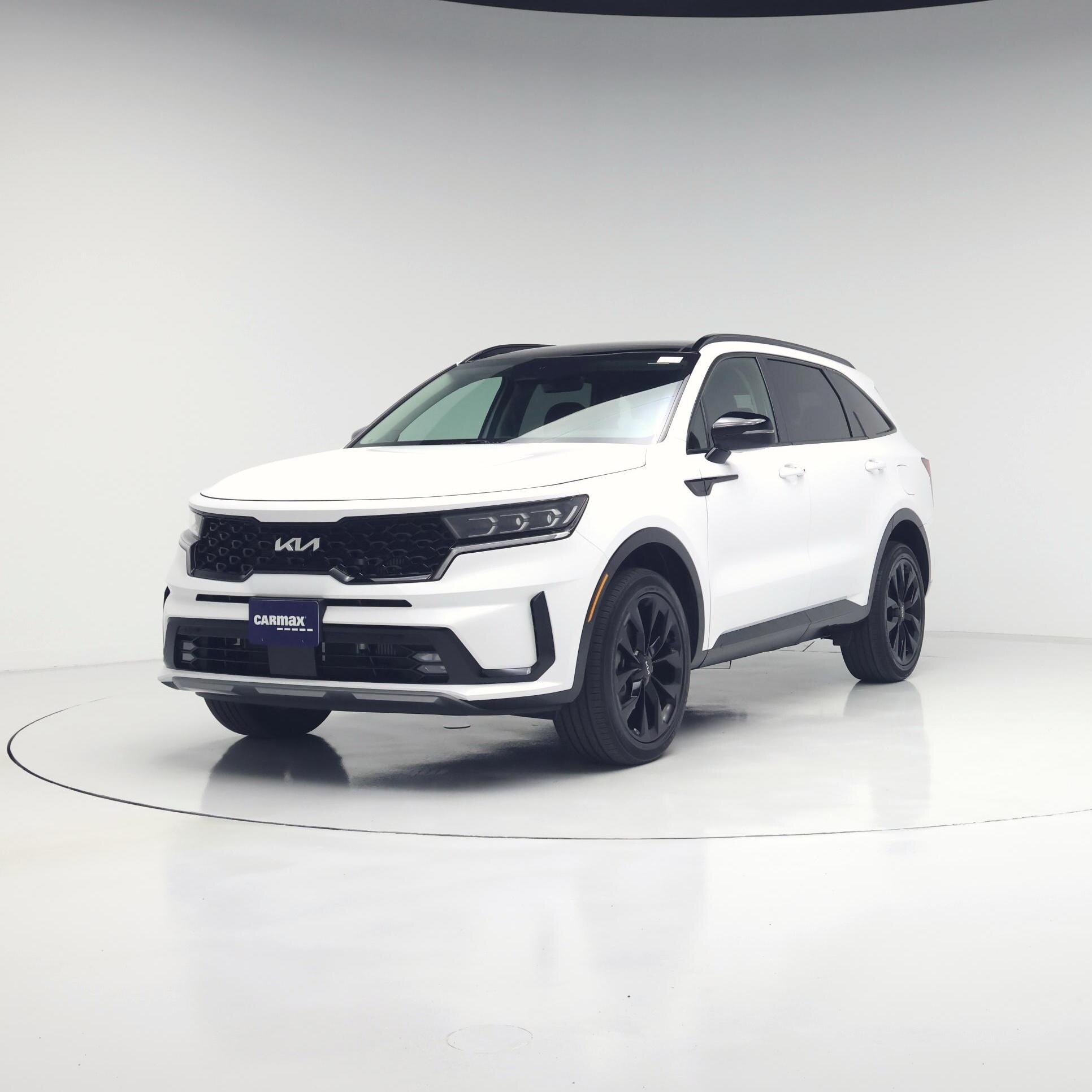 Thumbnail: 2023 Kia Sorento - 4