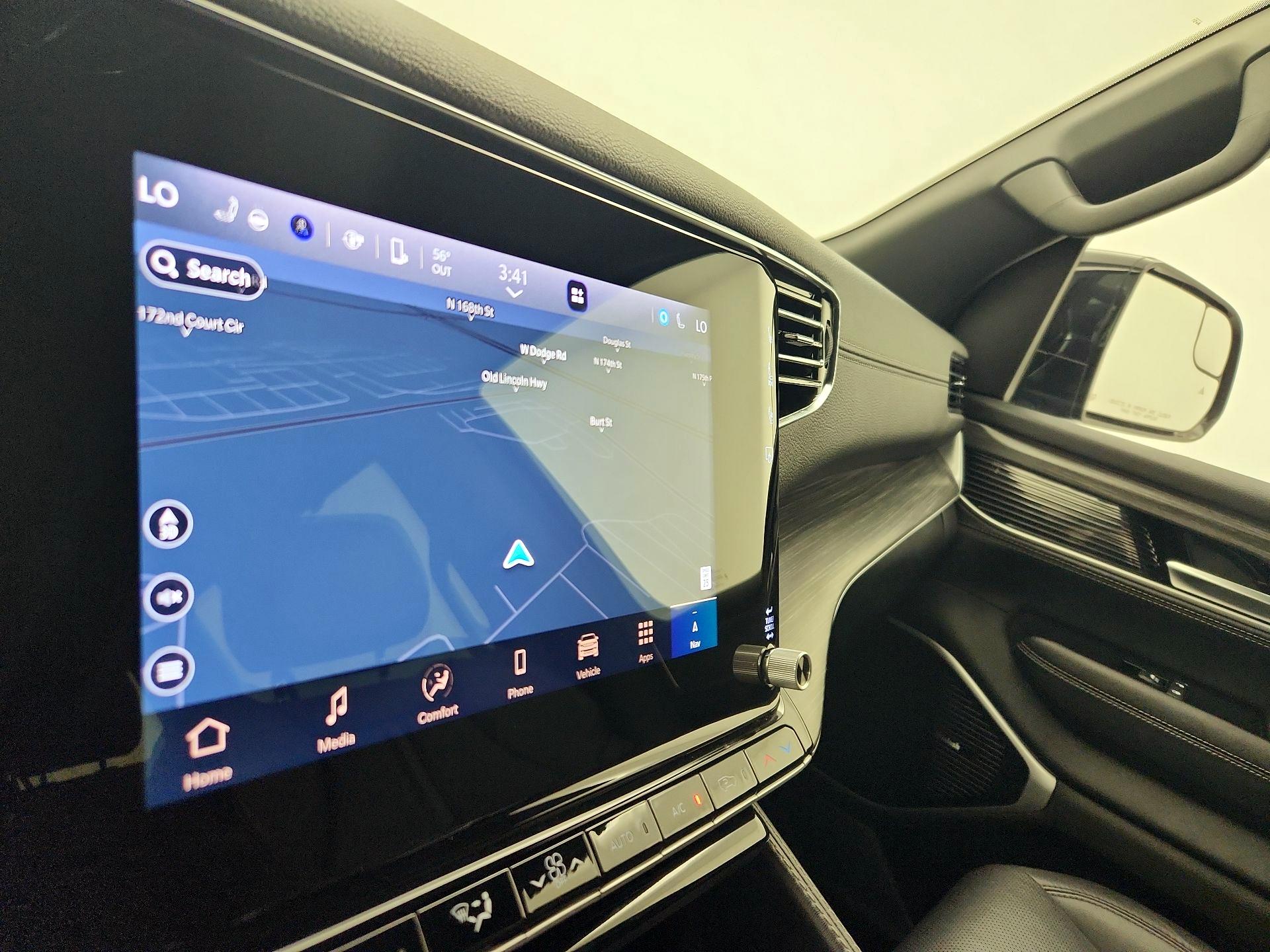 Thumbnail: 2023 Jeep Wagoneer - 14