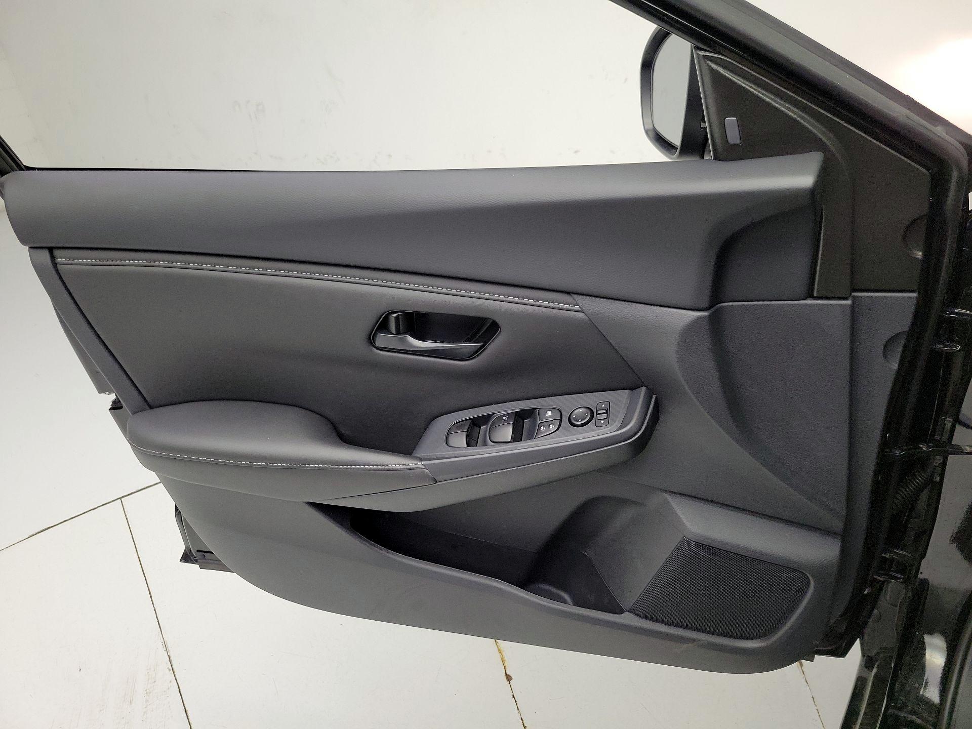 Thumbnail: 2025 Nissan Sentra - 12