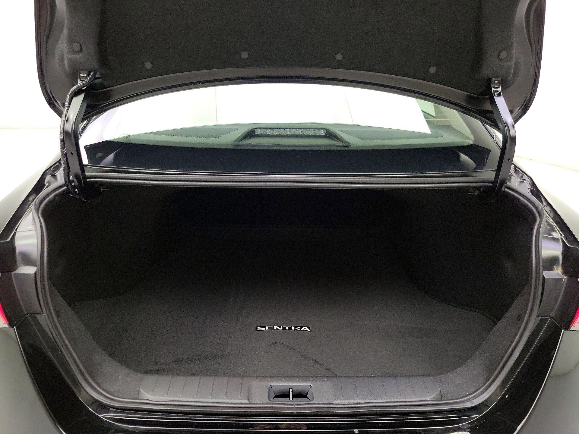 Thumbnail: 2025 Nissan Sentra - 20