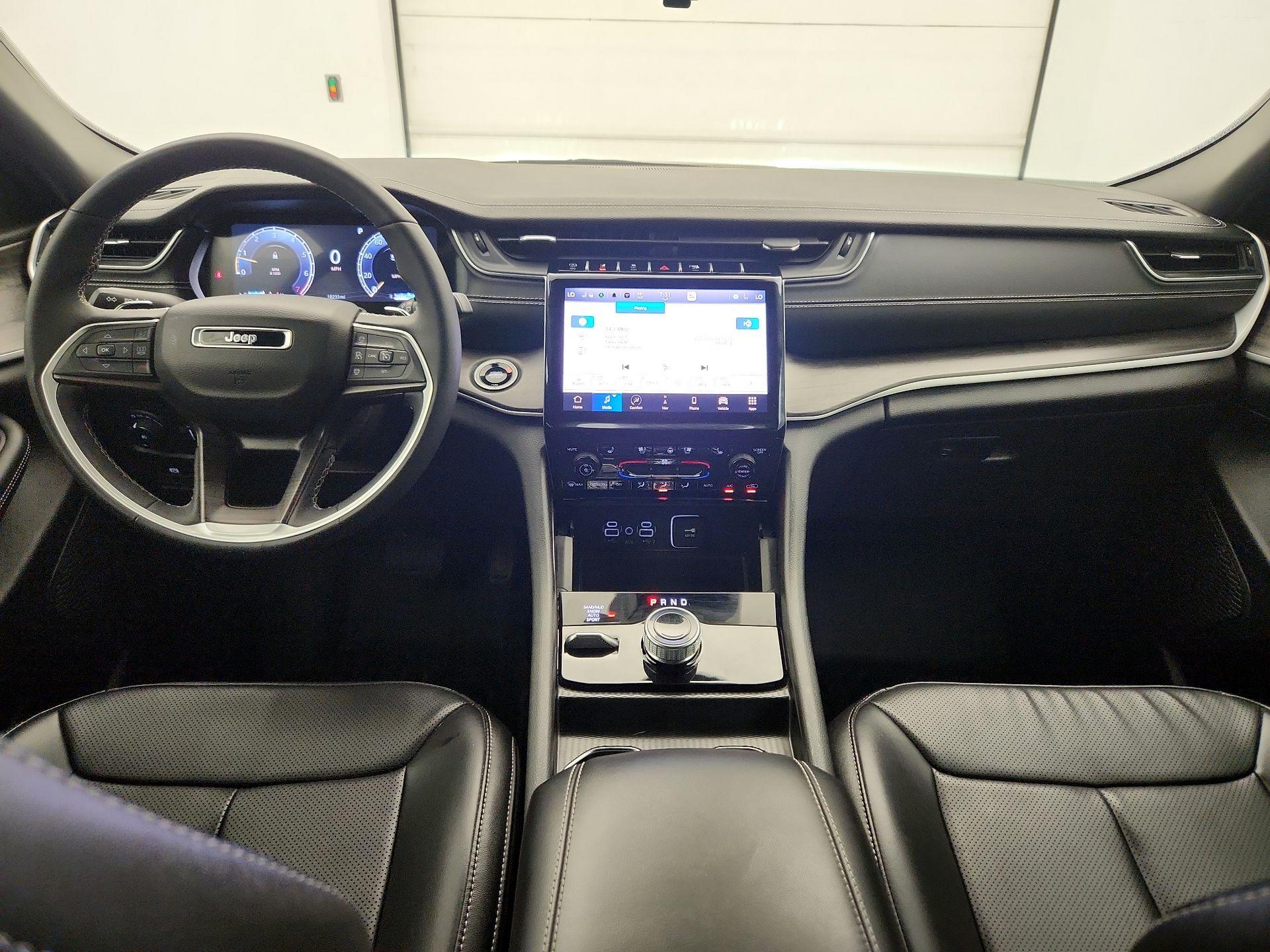 Thumbnail: 2024 Jeep Grand Cherokee - 9