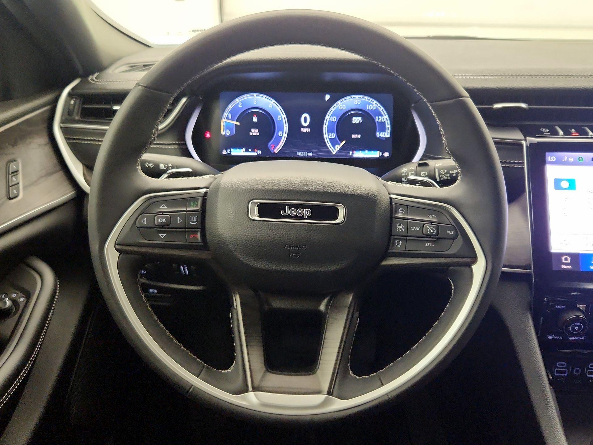 Thumbnail: 2024 Jeep Grand Cherokee - 10