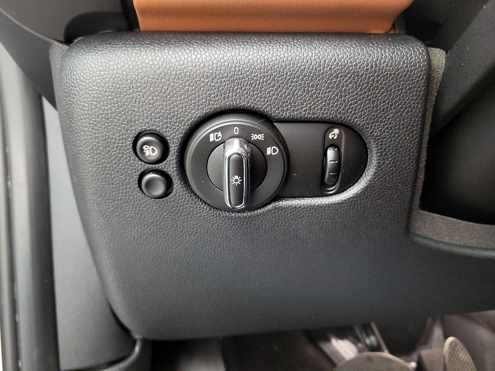 Thumbnail: 2024 MINI Cooper Hardtop - 13