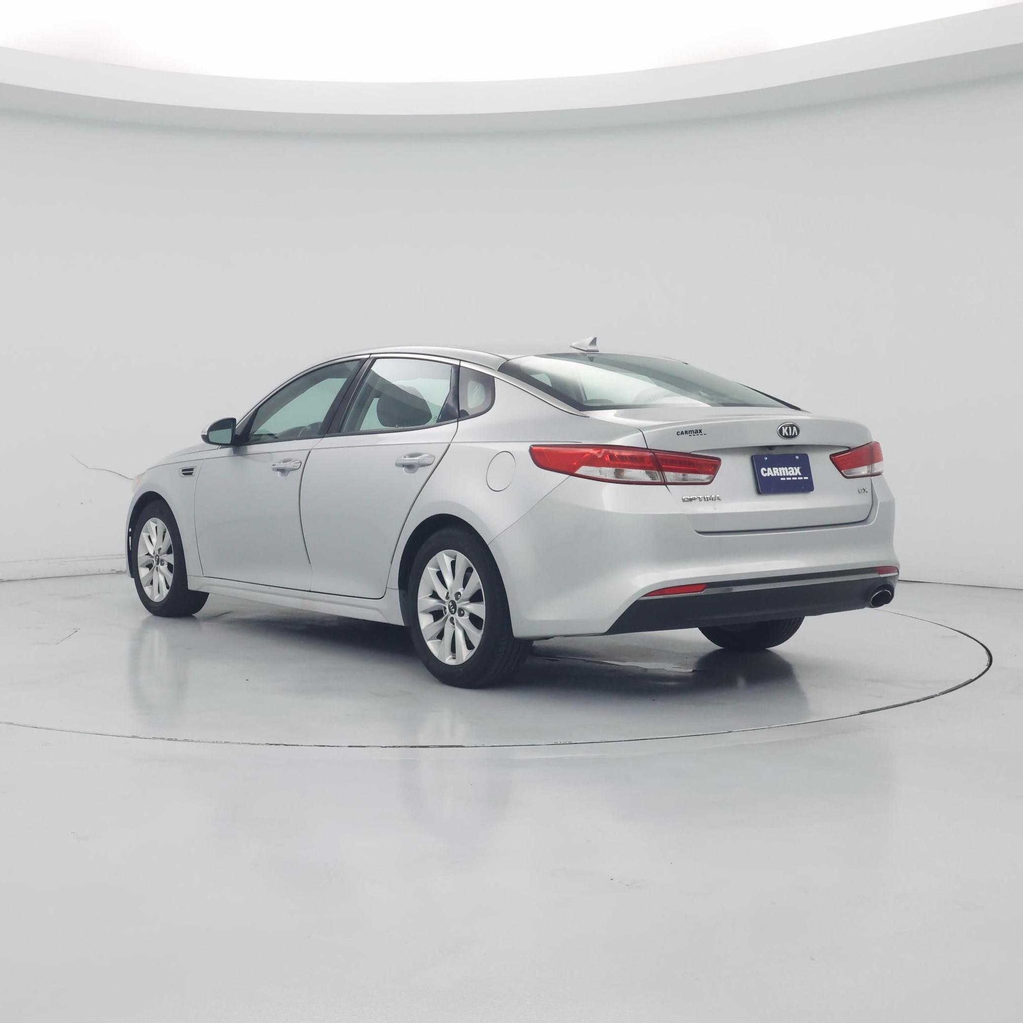Thumbnail: 2016 Kia Optima - 2