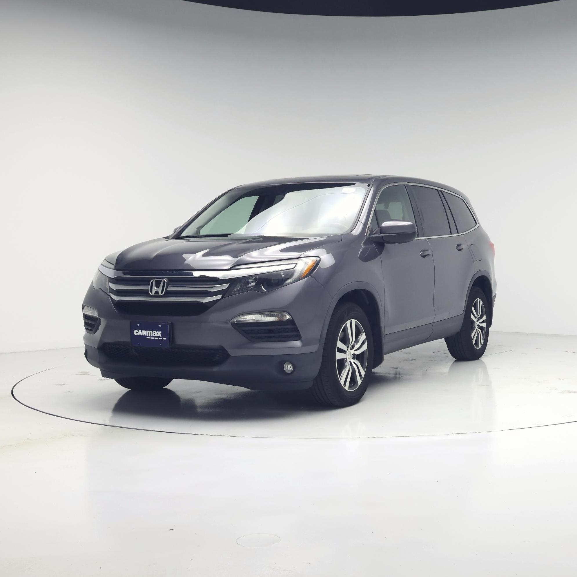 Thumbnail: 2017 Honda Pilot - 4