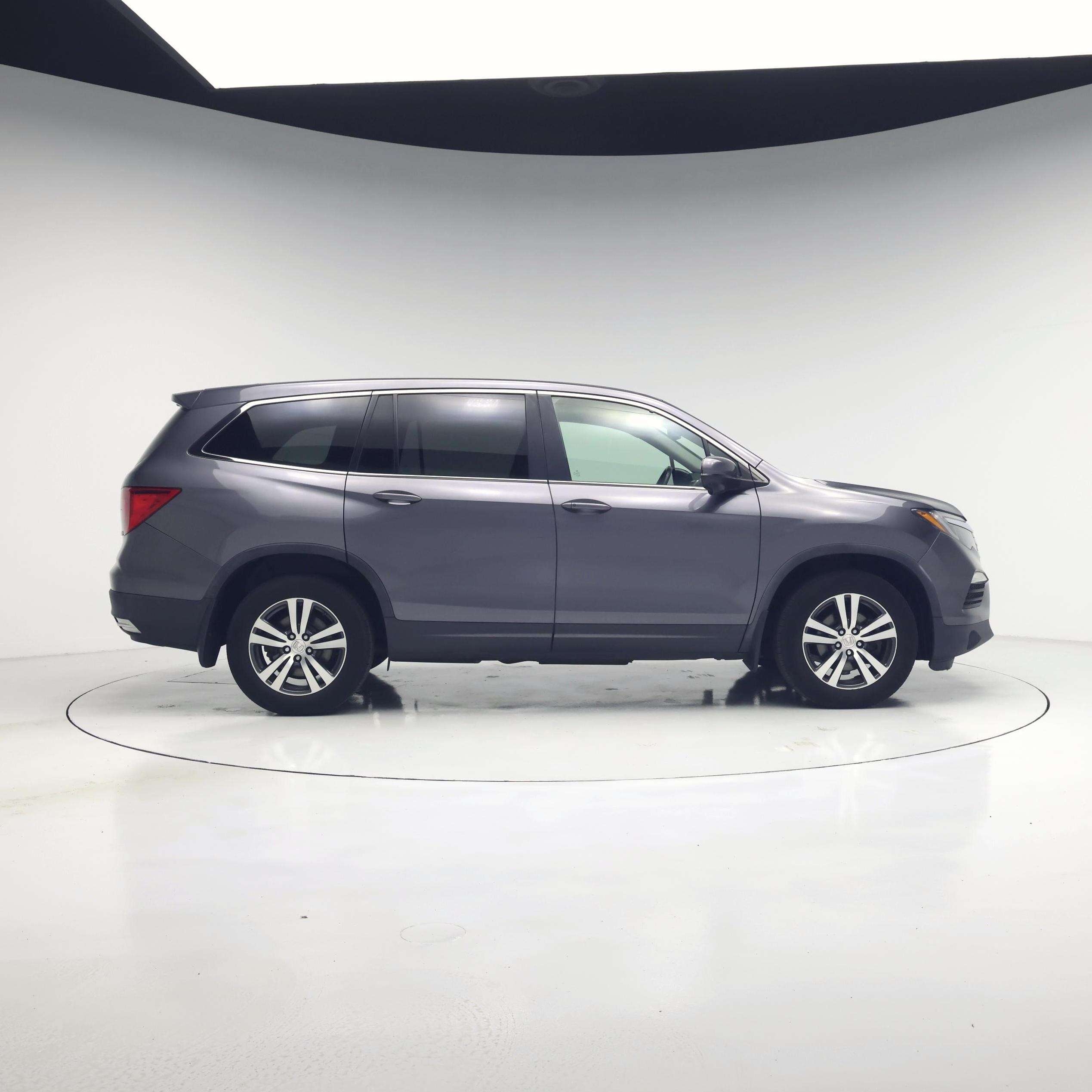 Thumbnail: 2017 Honda Pilot - 7