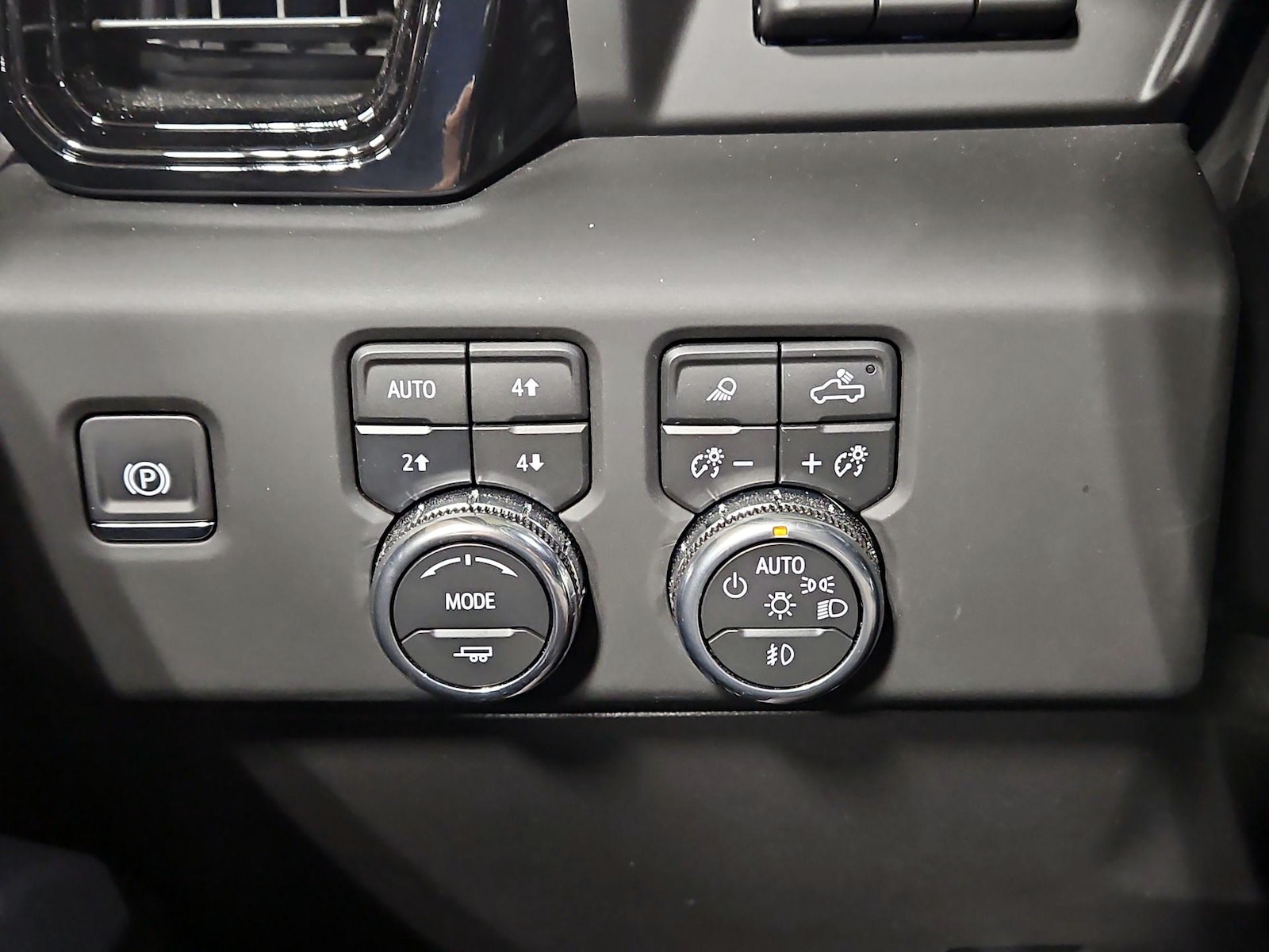 2026 GMC Sierra 1500 AT4 - Photo 14