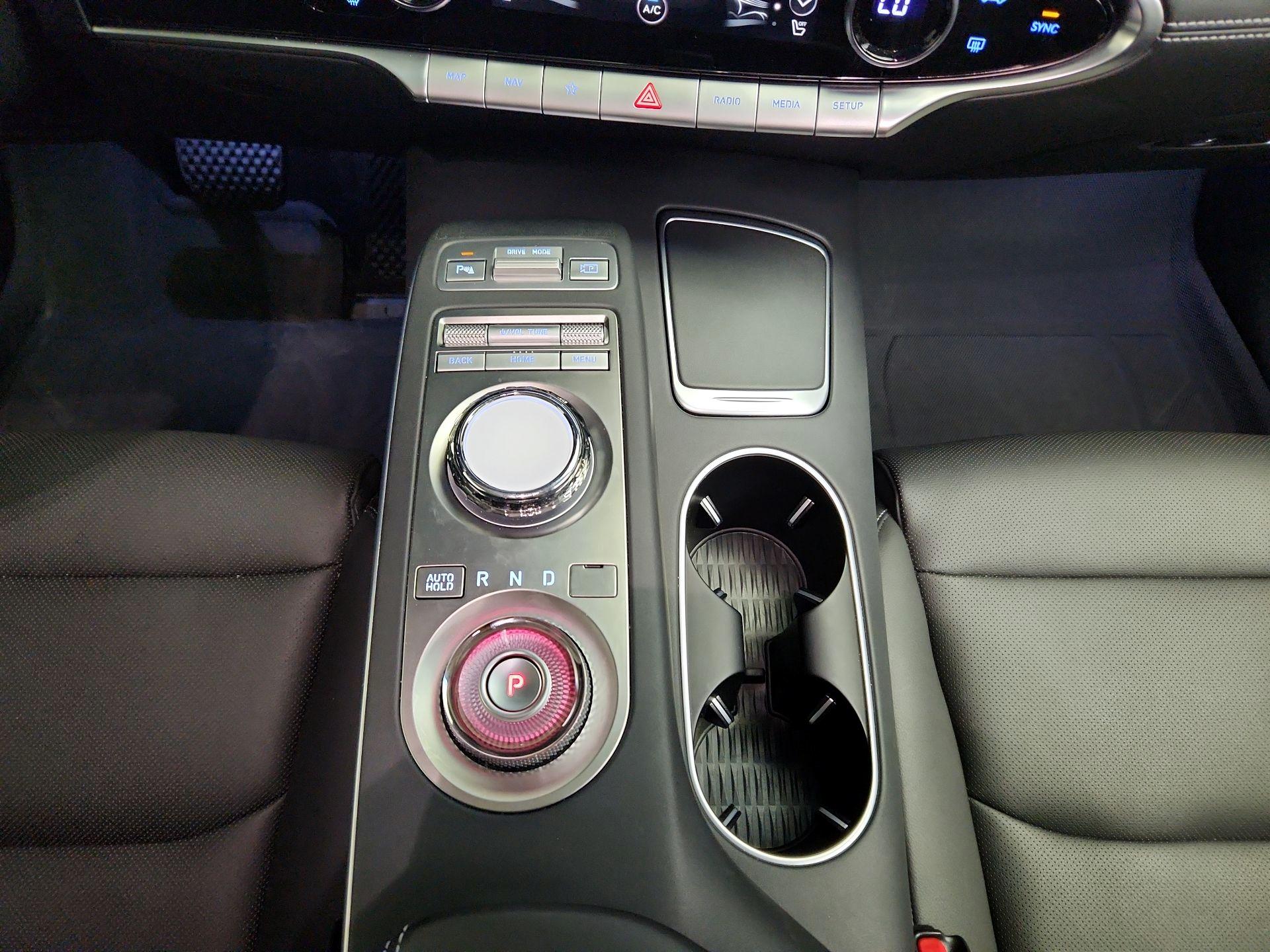 Thumbnail: 2025 Genesis GV70 - 18