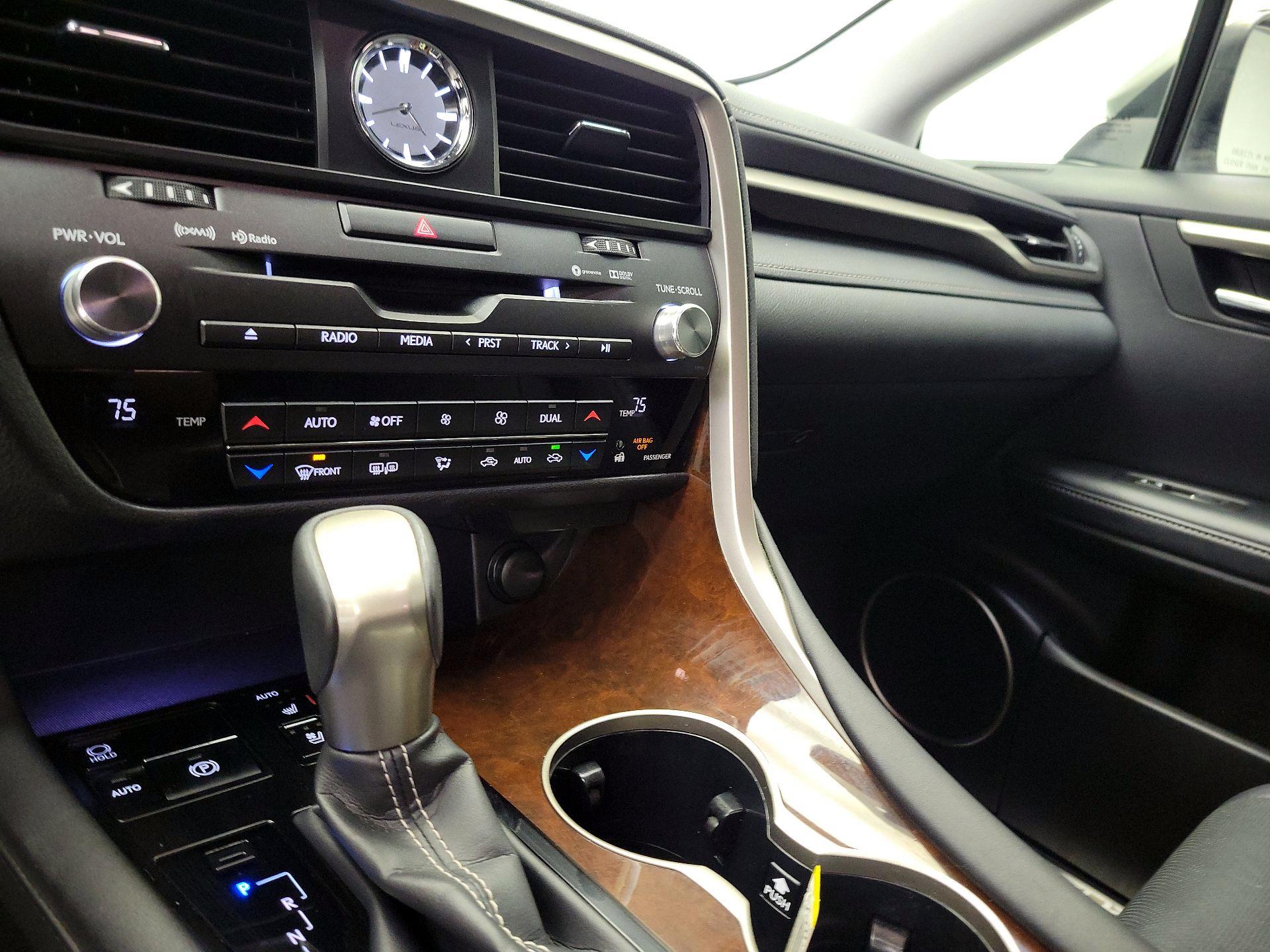 Thumbnail: 2019 Lexus RX - 17