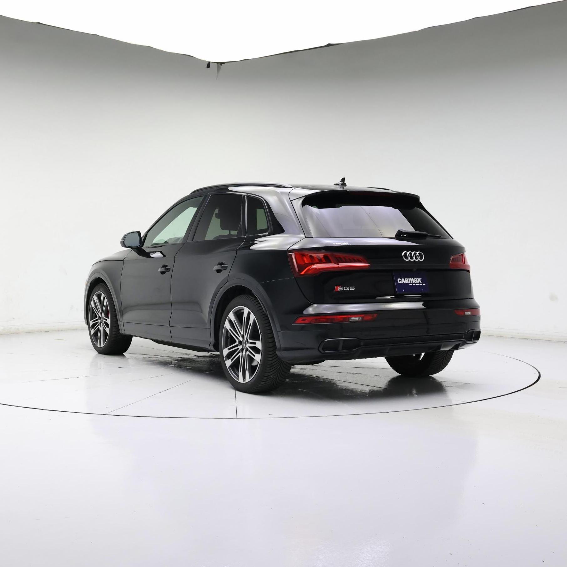 Thumbnail: 2020 Audi SQ5 - 2