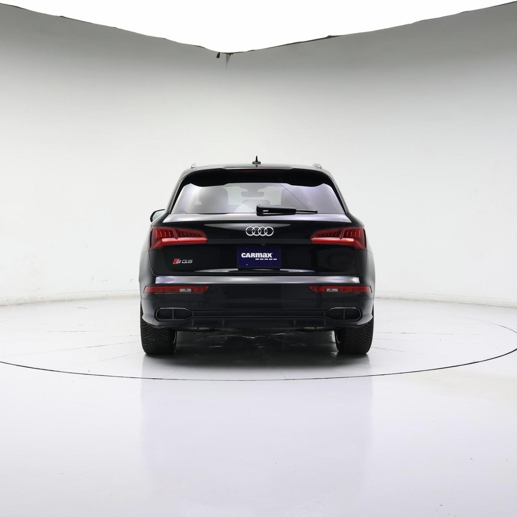 Thumbnail: 2020 Audi SQ5 - 6