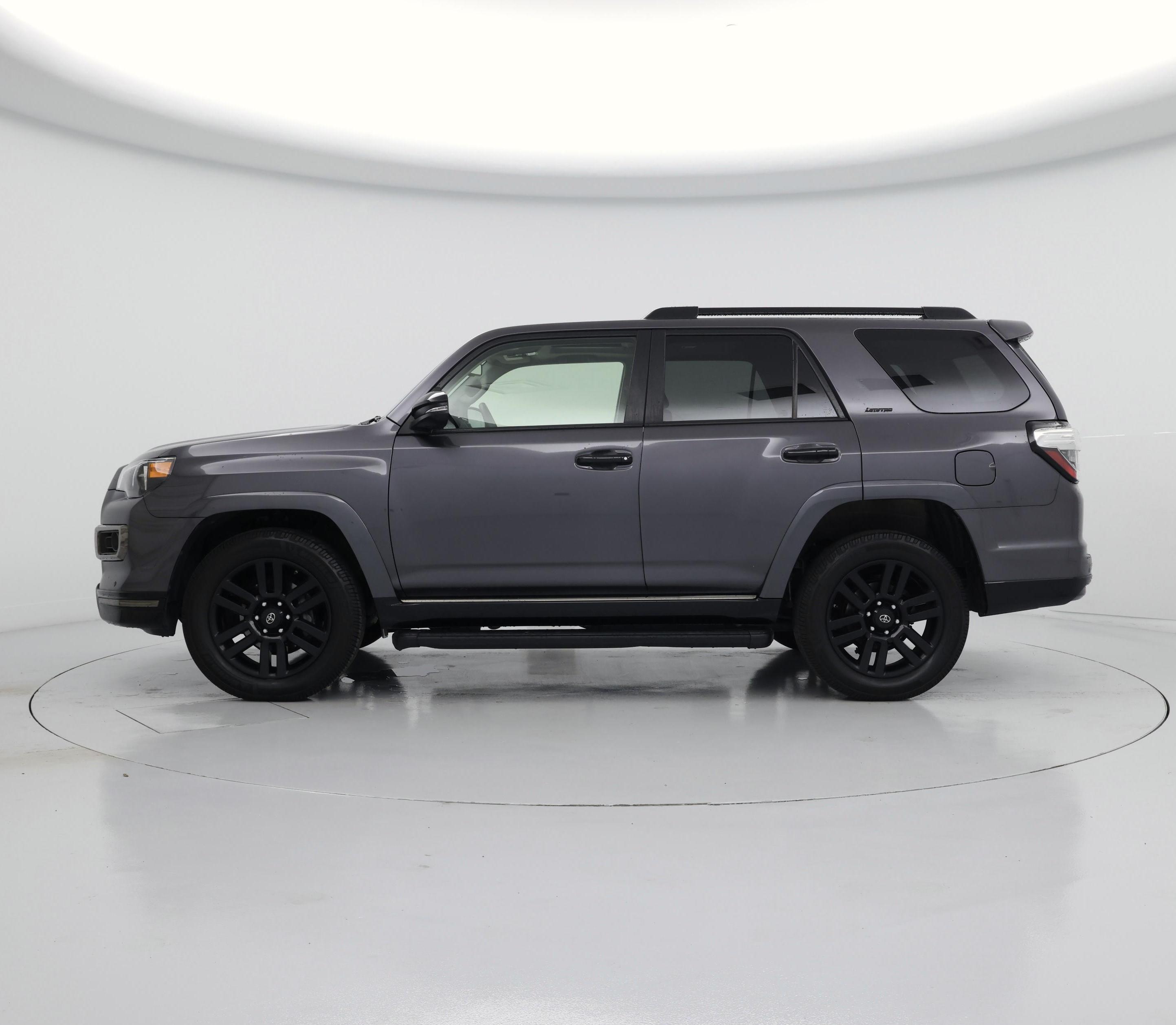 Thumbnail: 2021 Toyota 4Runner - 3