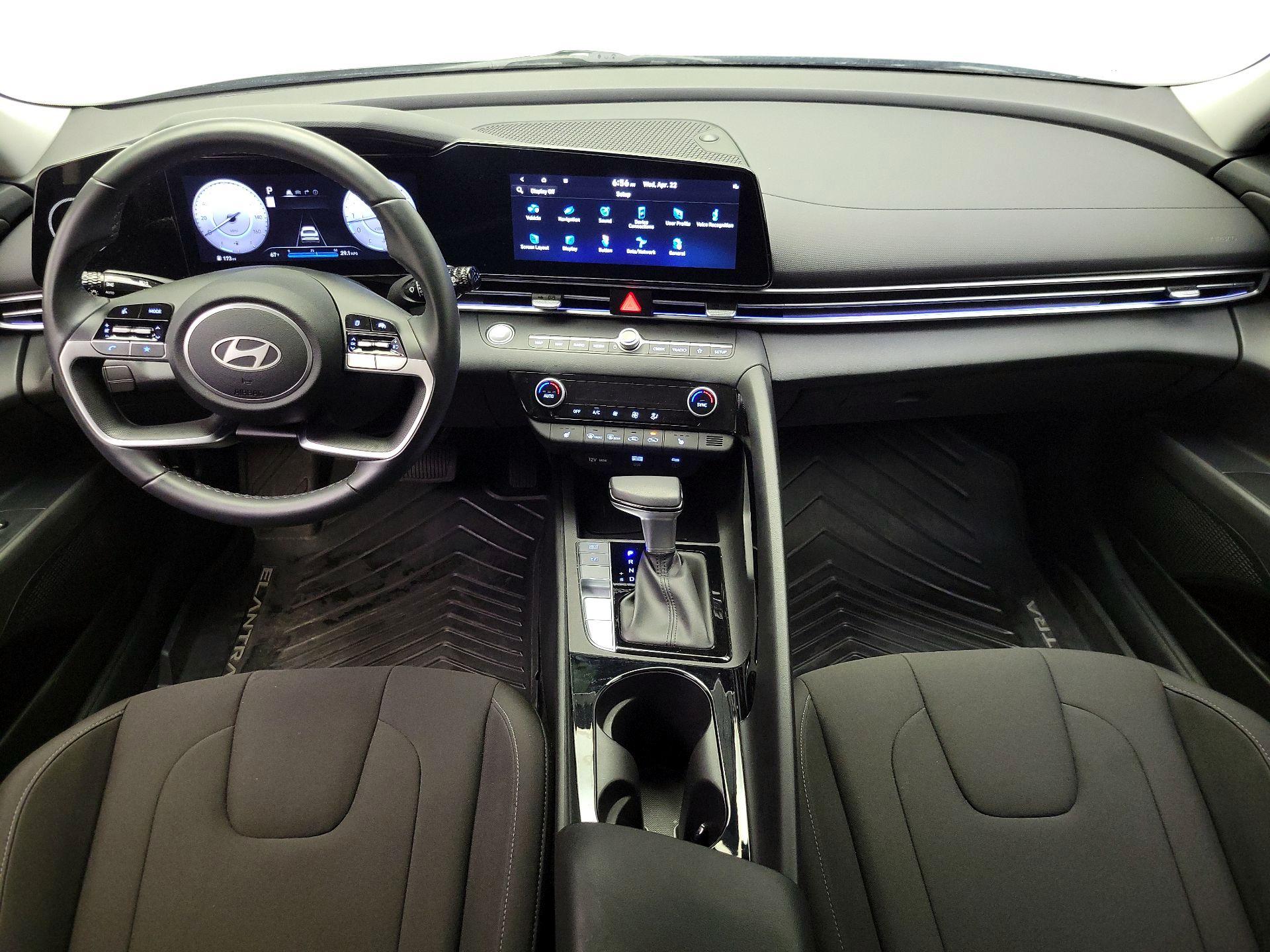 Thumbnail: 2024 Hyundai Elantra - 9