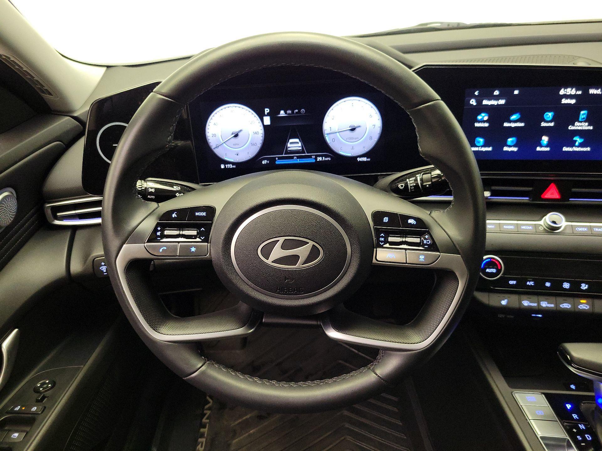 Thumbnail: 2024 Hyundai Elantra - 10