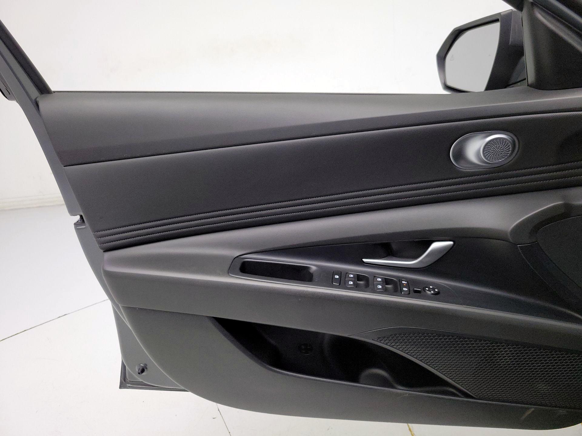 Thumbnail: 2024 Hyundai Elantra - 12