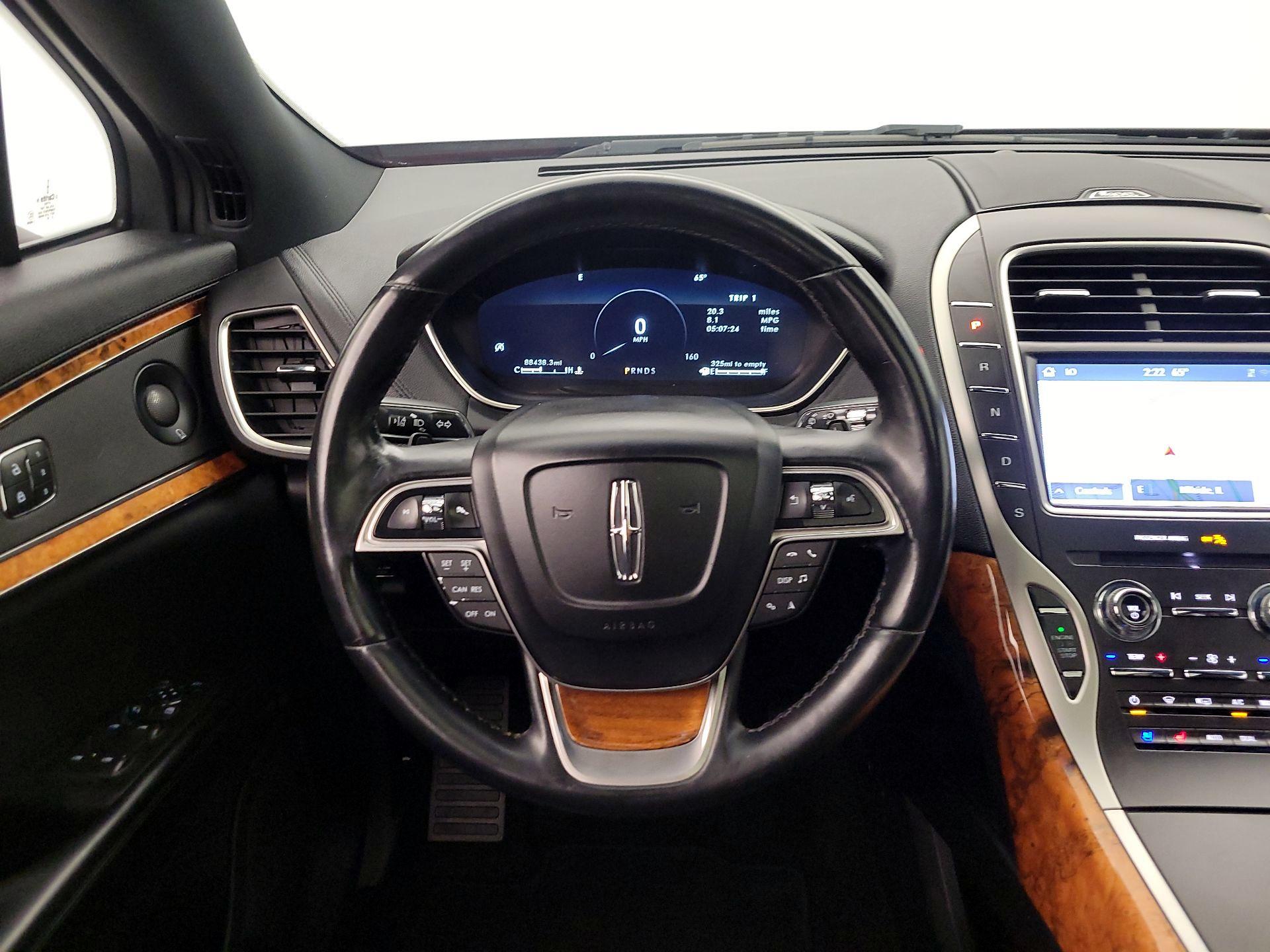 Thumbnail: 2020 Lincoln Nautilus - 10