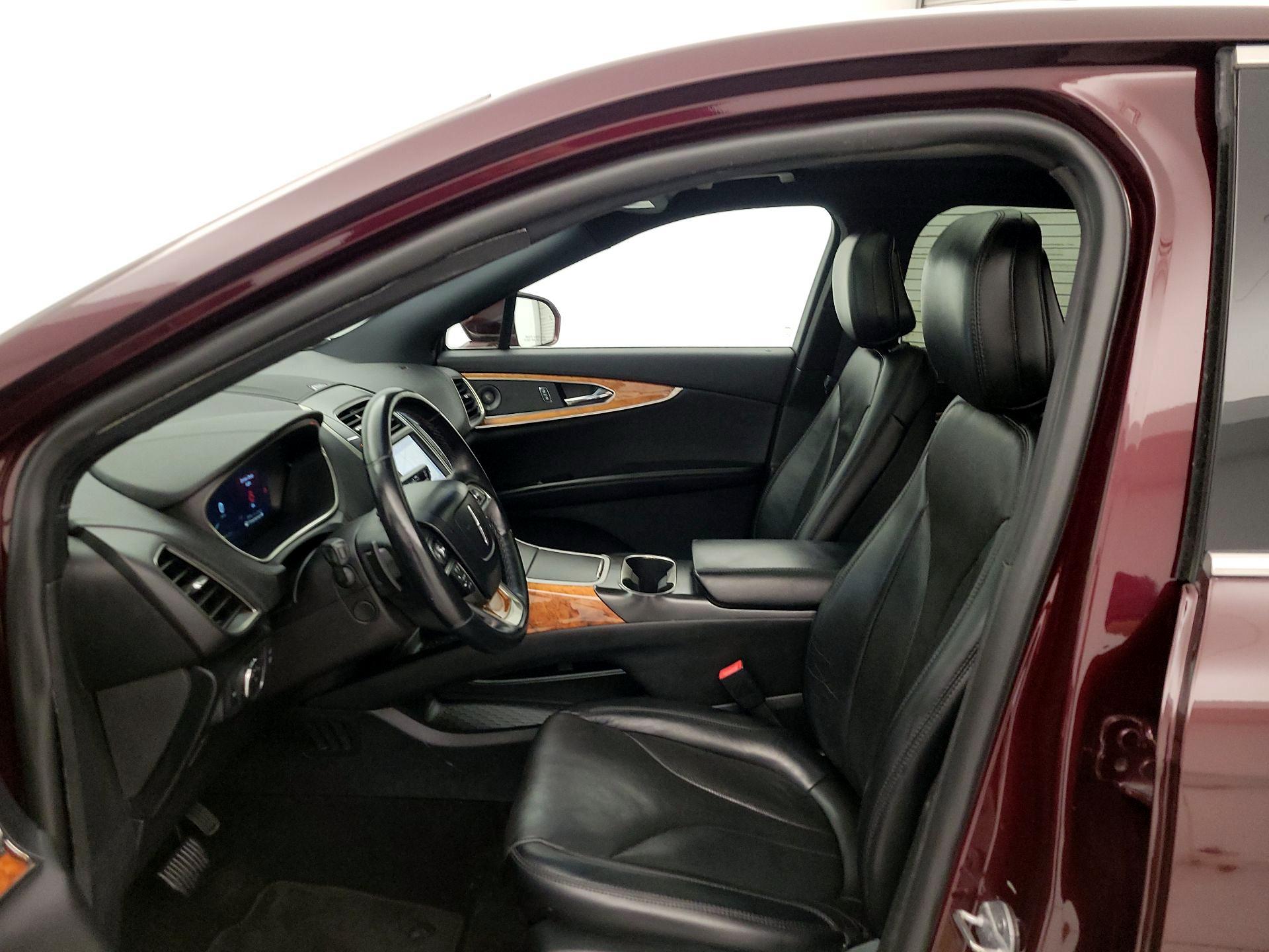 Thumbnail: 2020 Lincoln Nautilus - 11
