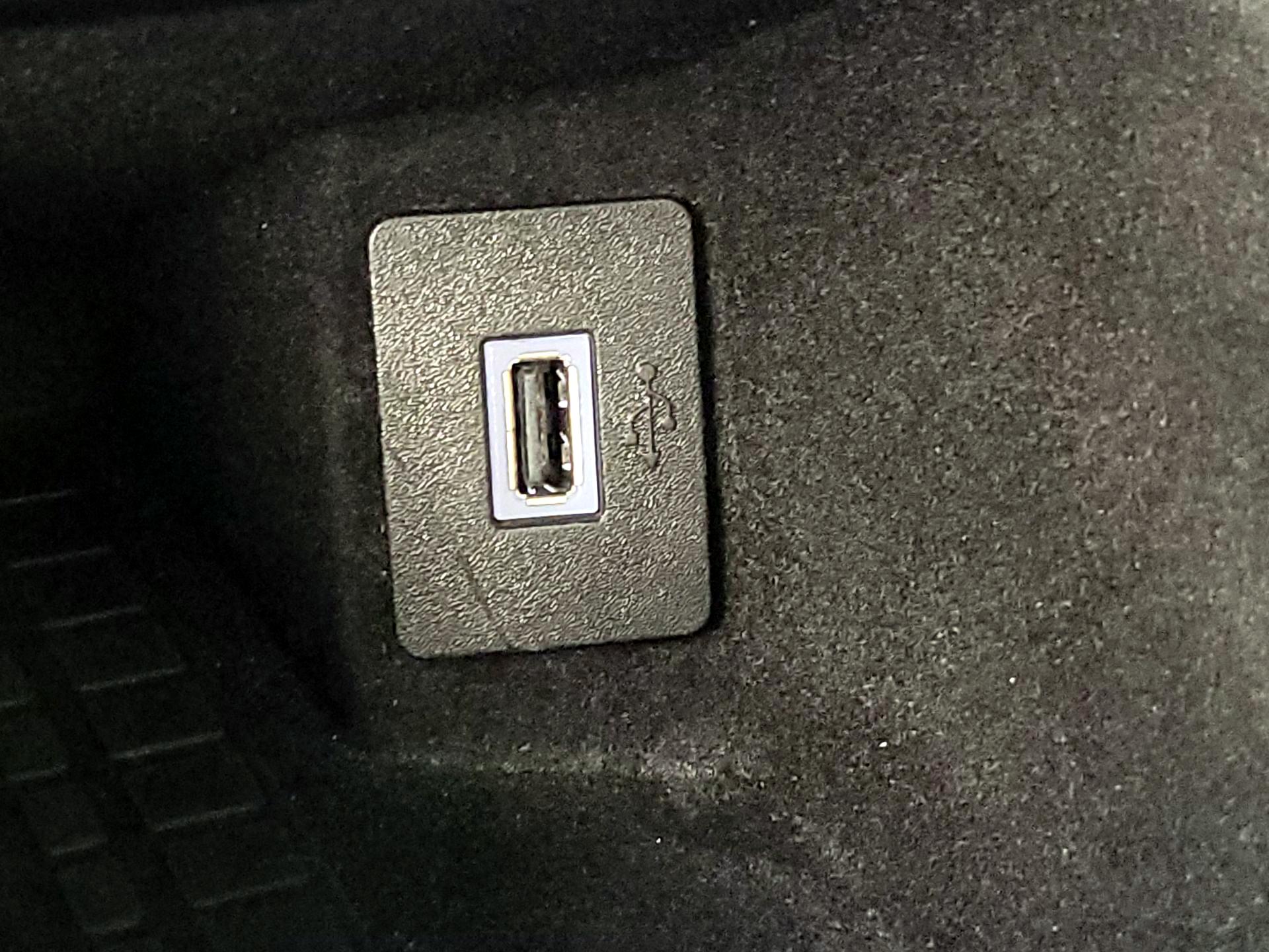 Thumbnail: 2020 Lincoln Nautilus - 19
