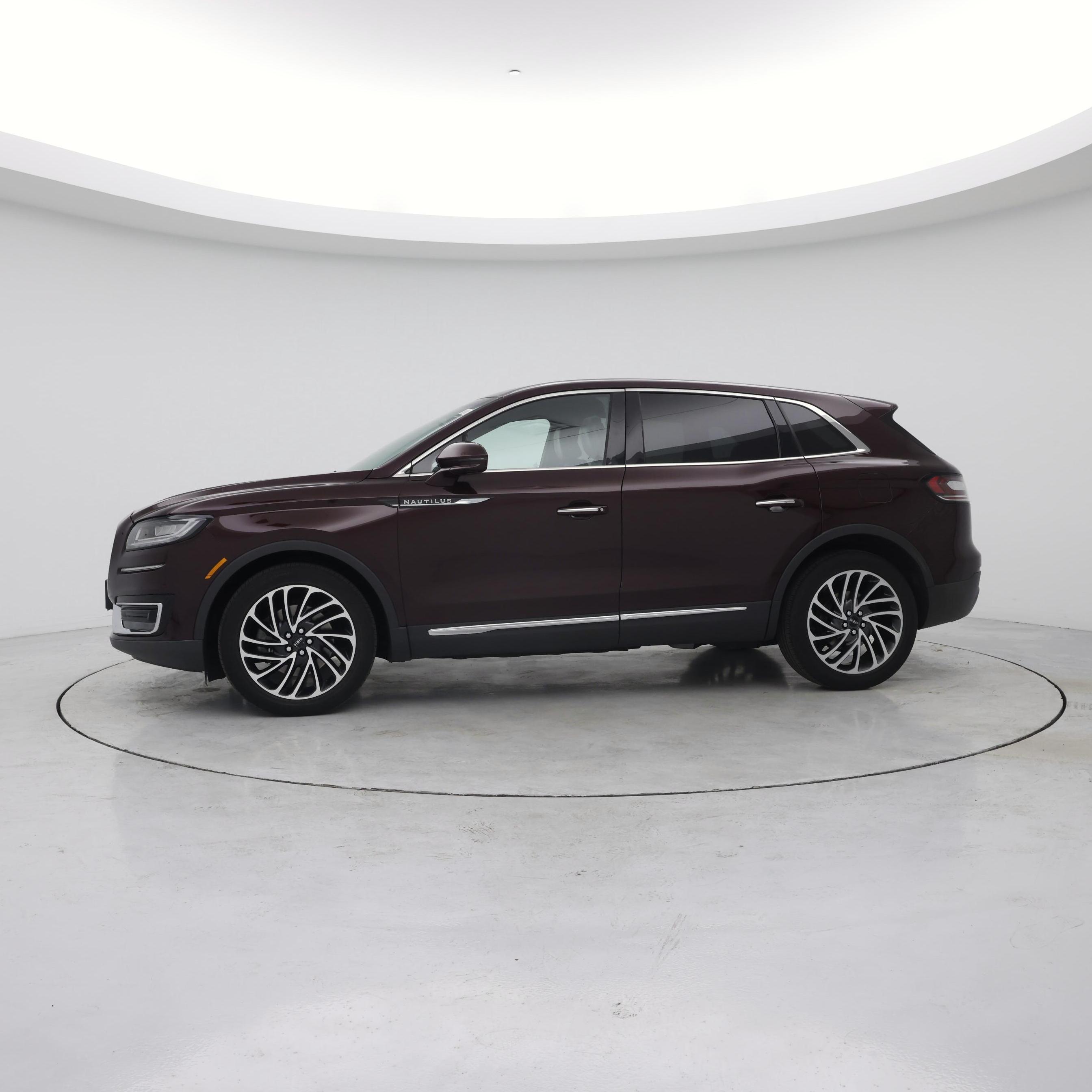 Thumbnail: 2020 Lincoln Nautilus - 3