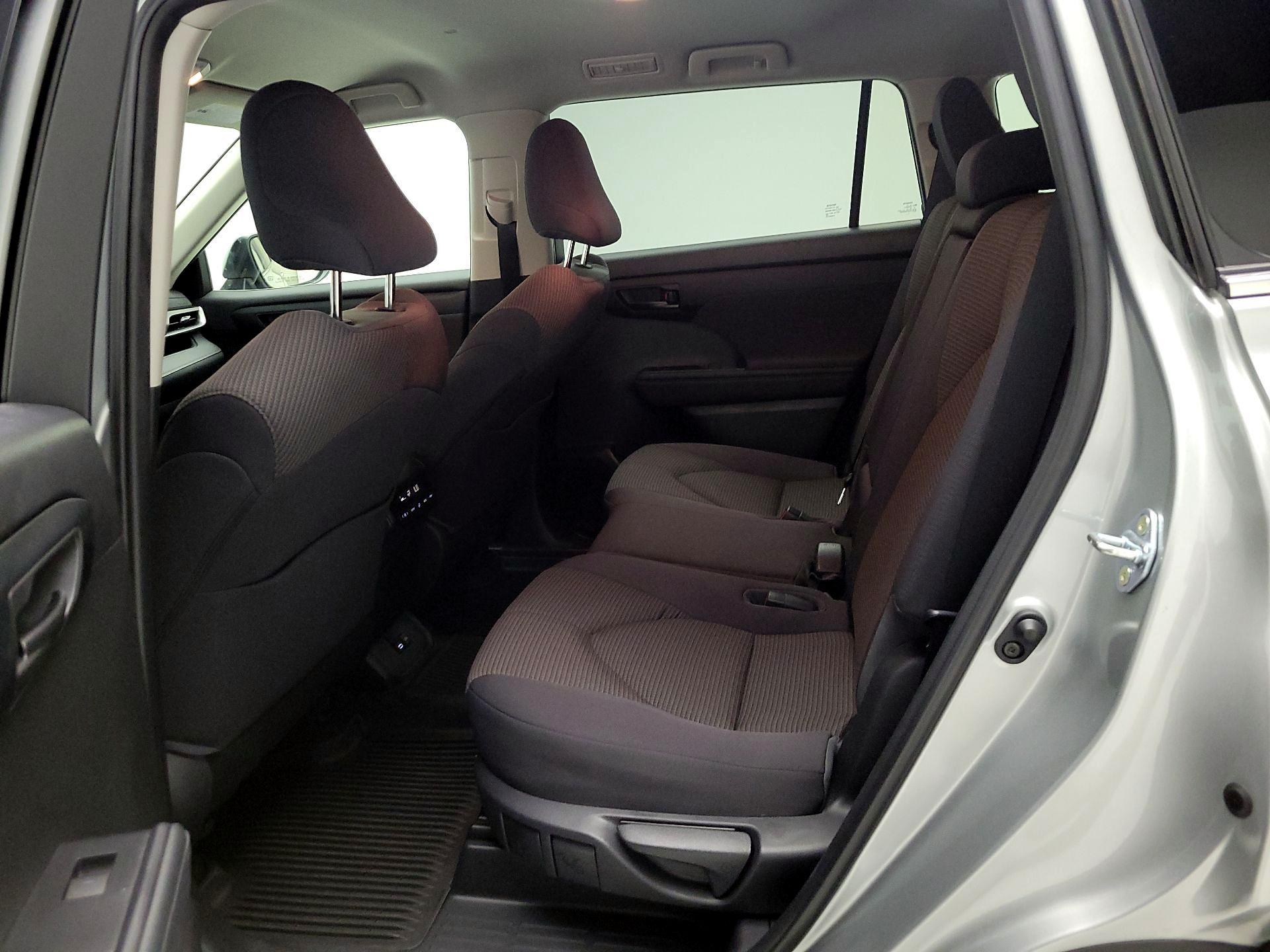 Thumbnail: 2023 Toyota Highlander - 19