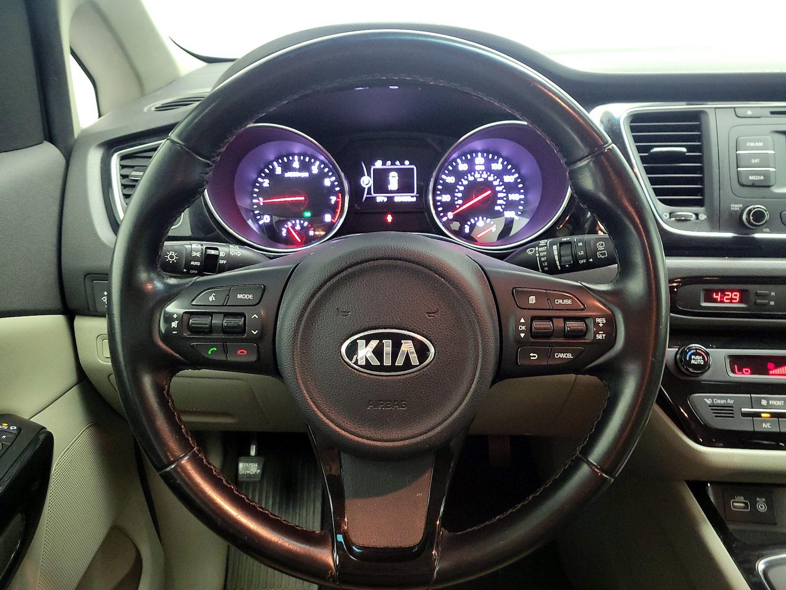 2016 Kia Sedona EX - Photo 11