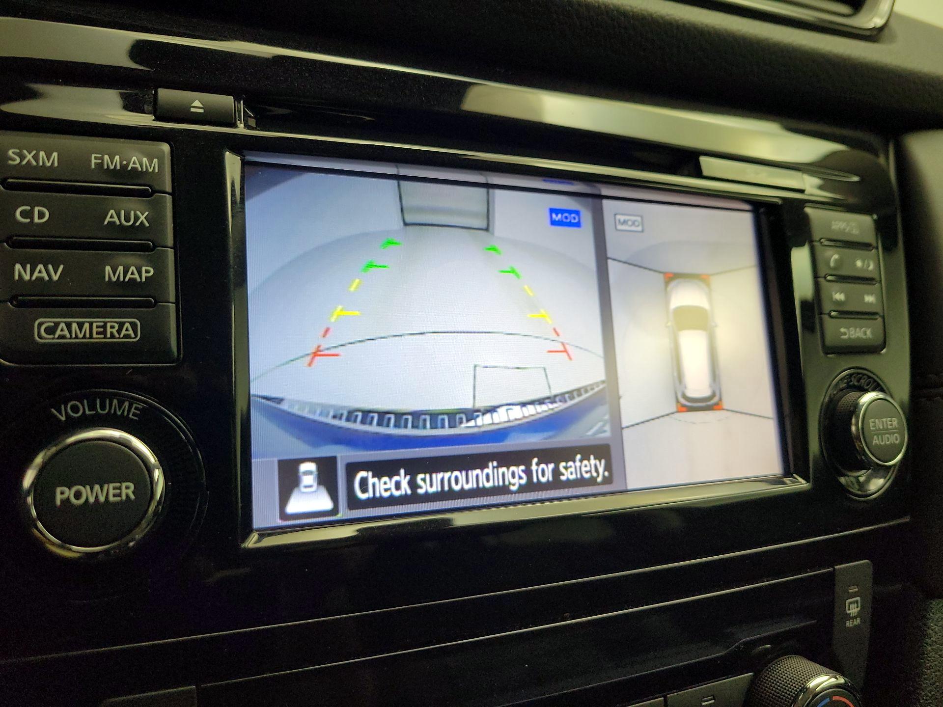 Thumbnail: 2017 Nissan Rogue - 15