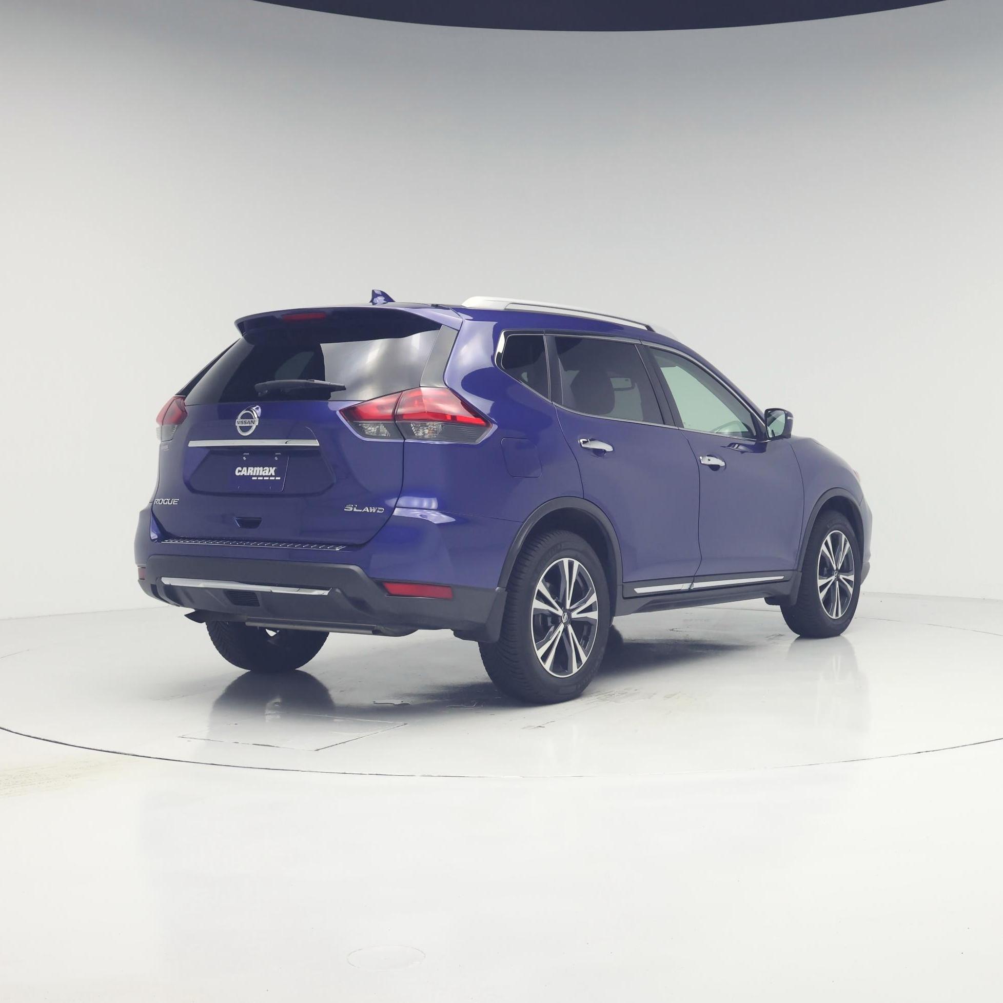 Thumbnail: 2017 Nissan Rogue - 8