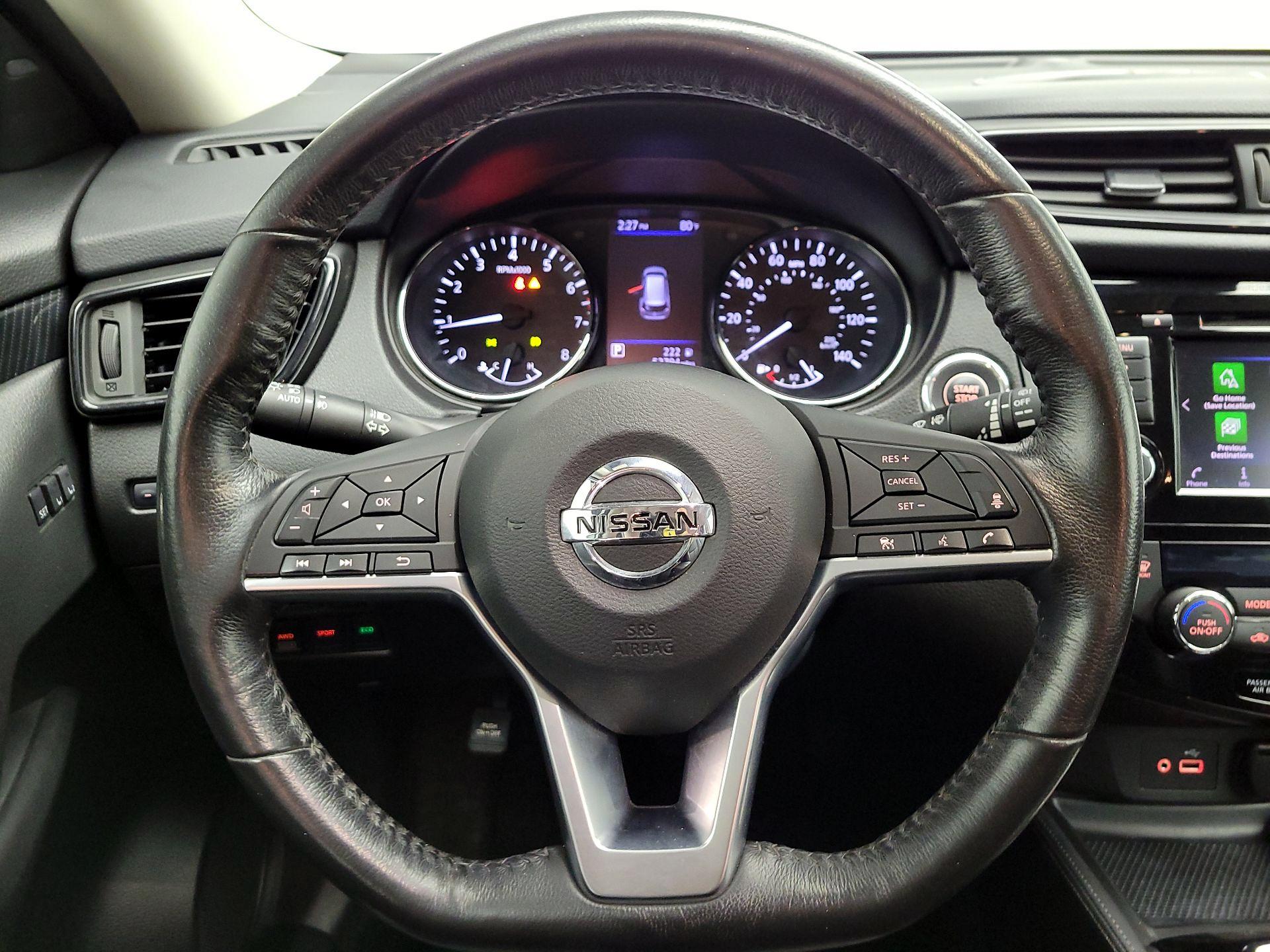 Thumbnail: 2018 Nissan Rogue - 10