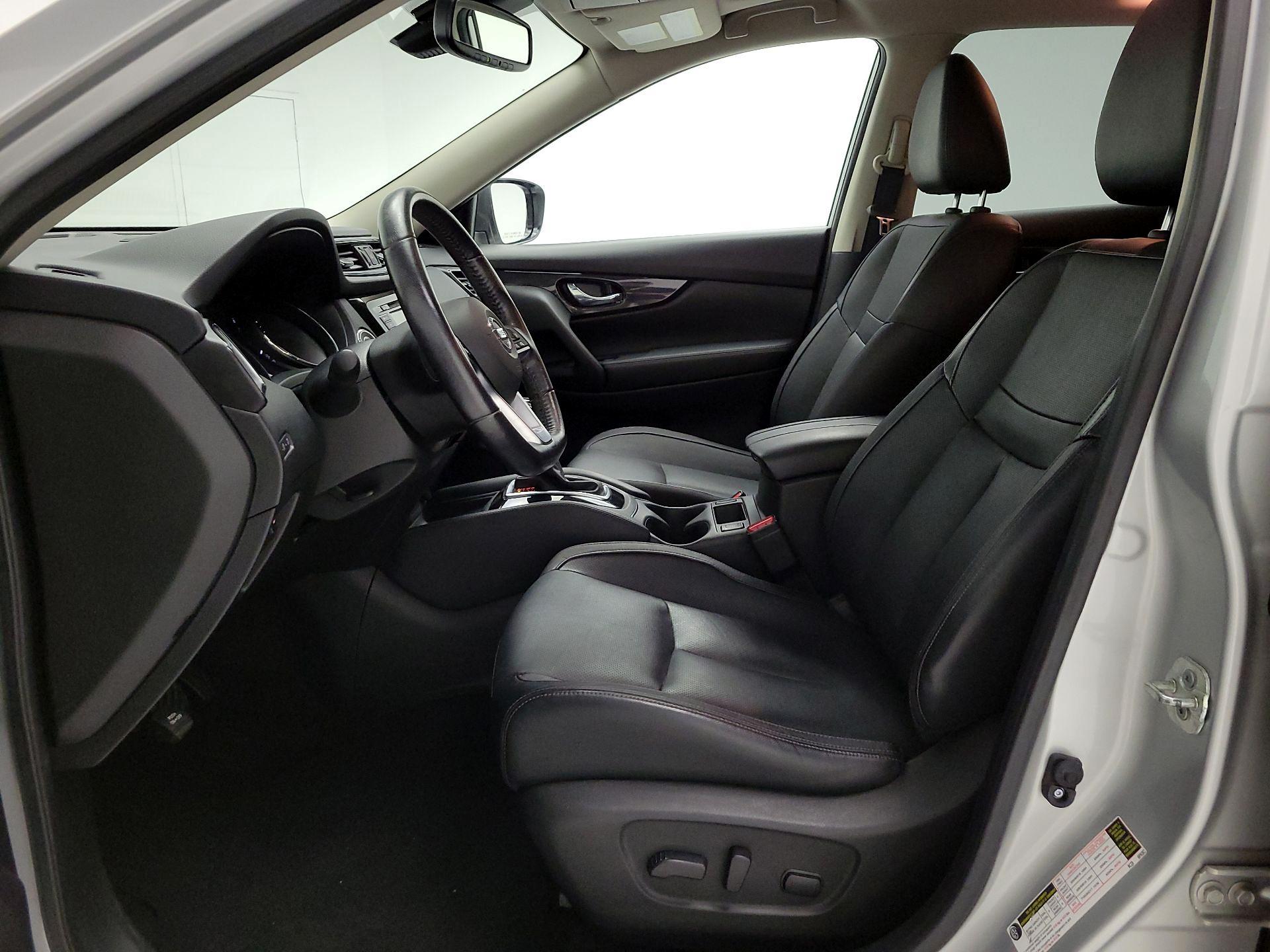 Thumbnail: 2018 Nissan Rogue - 11