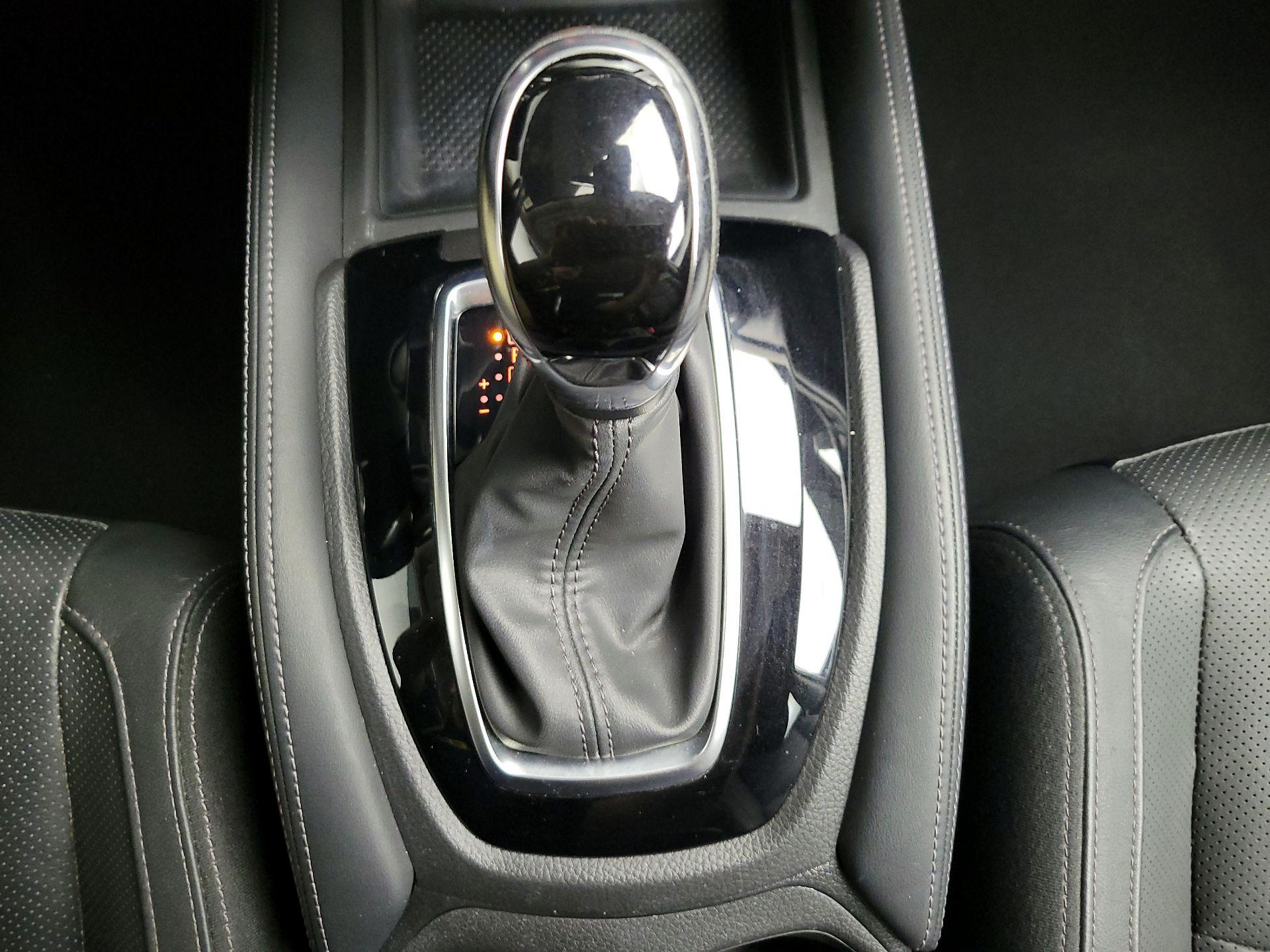 Thumbnail: 2018 Nissan Rogue - 18