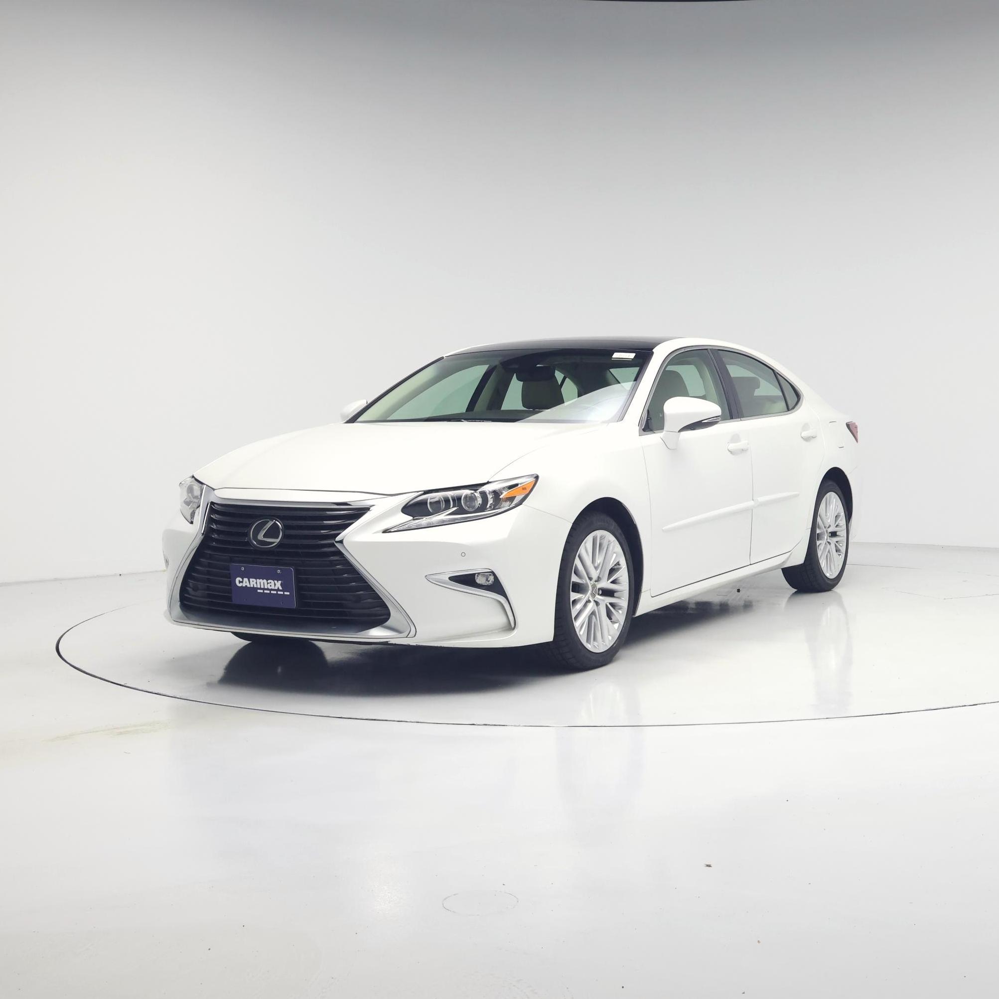 Thumbnail: 2018 Lexus ES - 4