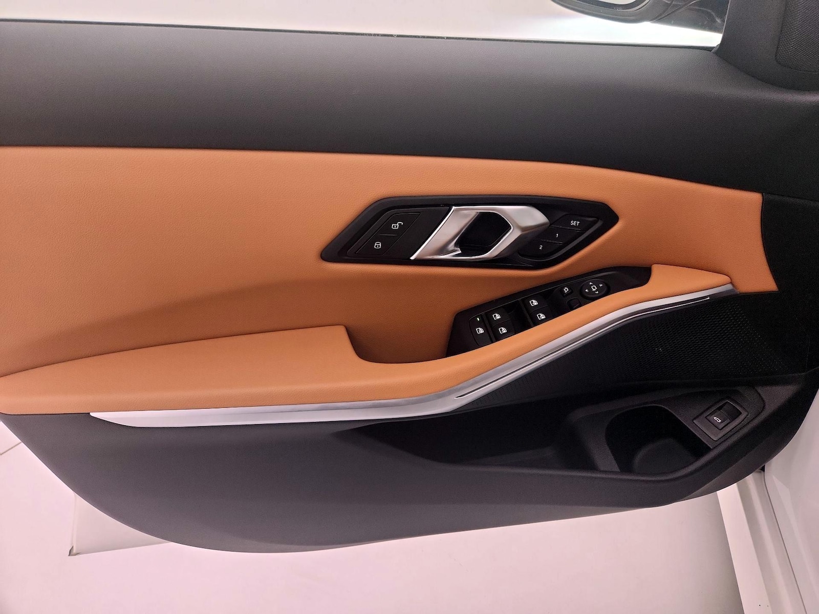 2024 BMW 3 Series 330i - Photo 13