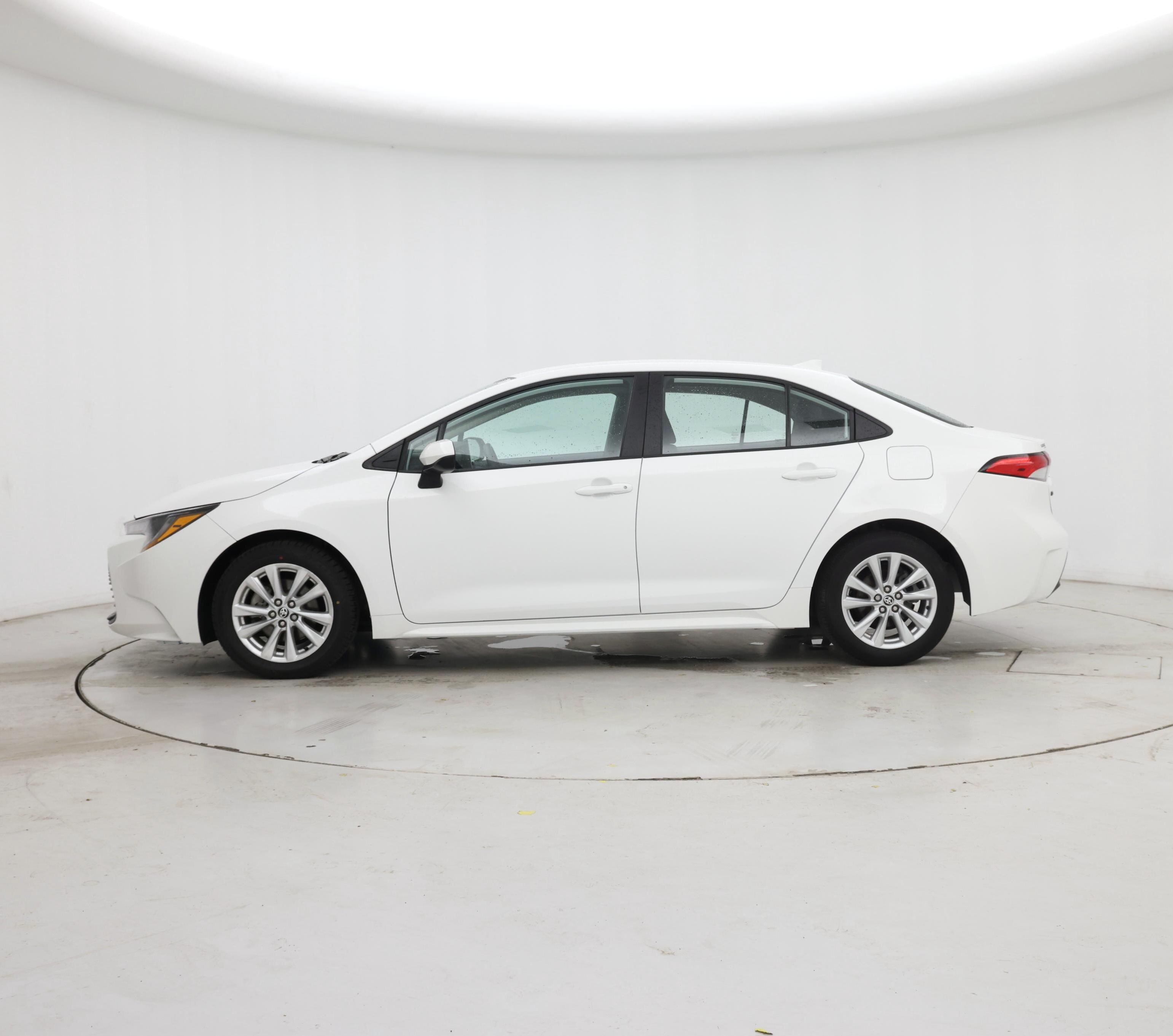 Thumbnail: 2024 Toyota Corolla - 3